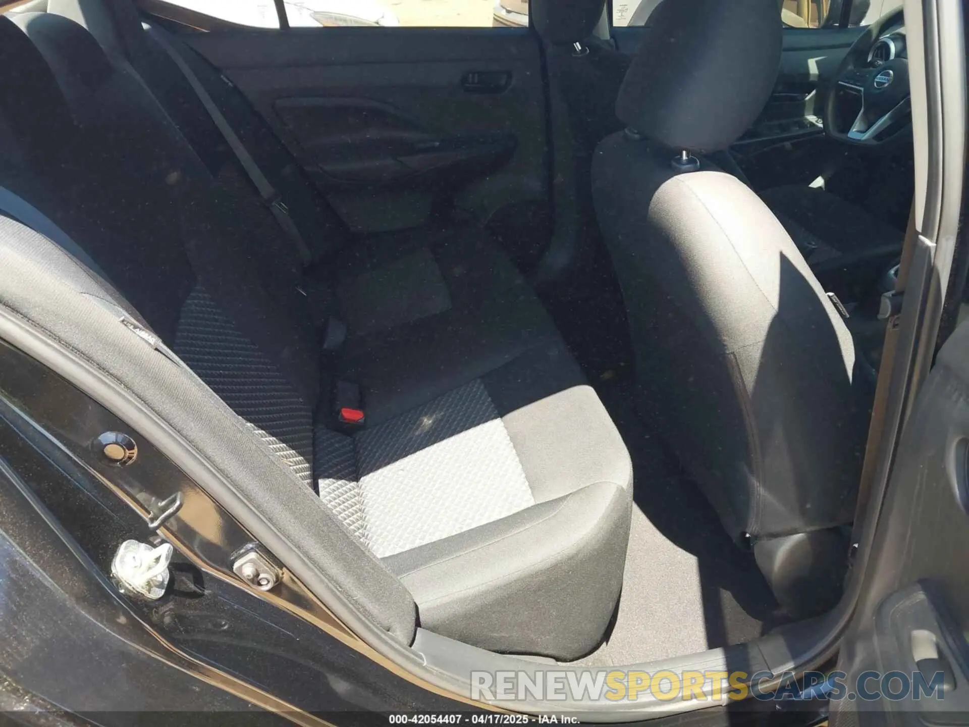 8 fotografías del automóvil dañado 3N1CN8BV1ML808553 NISSAN VERSA 2021