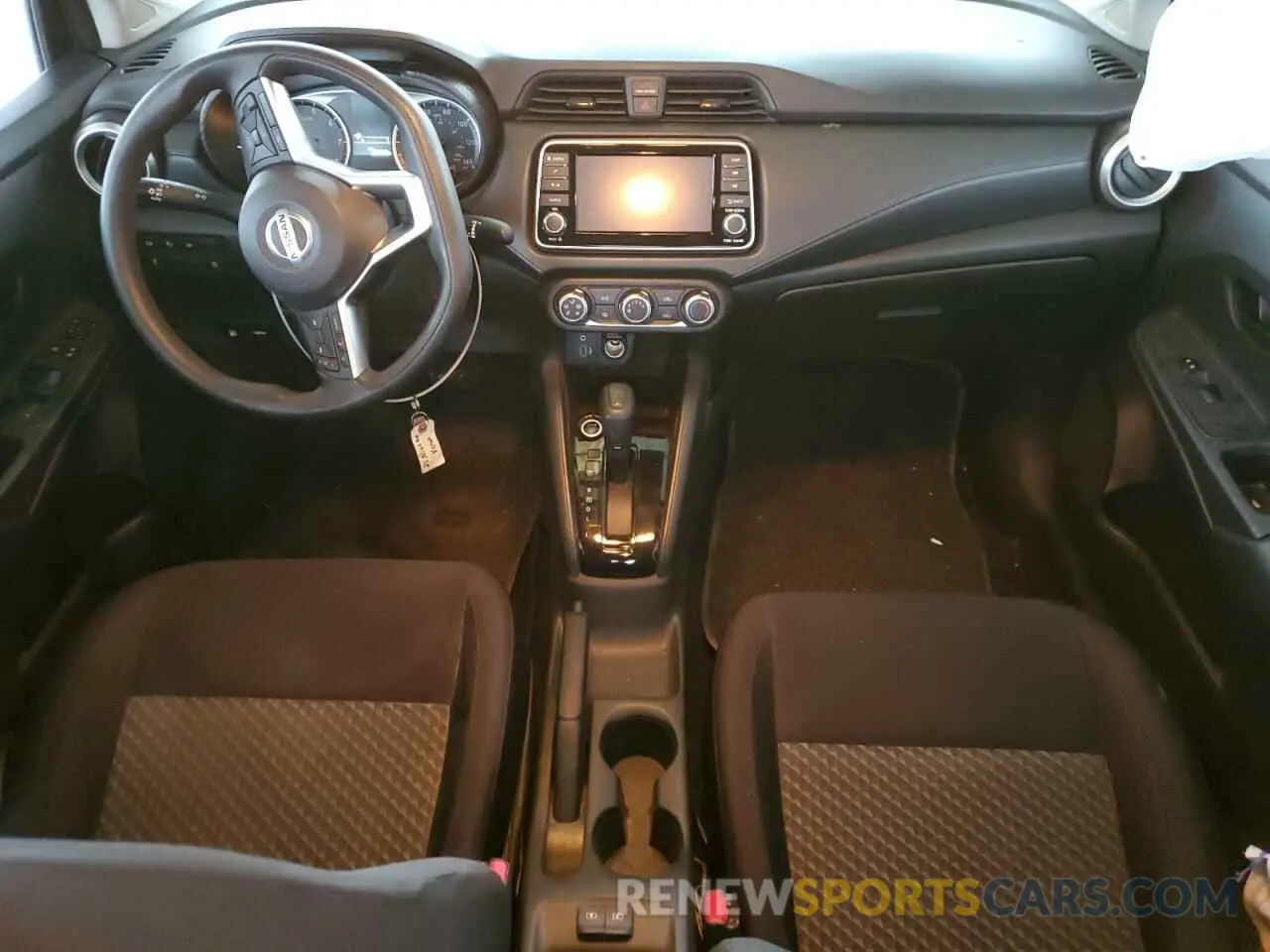 8 fotografías del automóvil dañado 3N1CN8DV0ML806872 NISSAN VERSA 2021