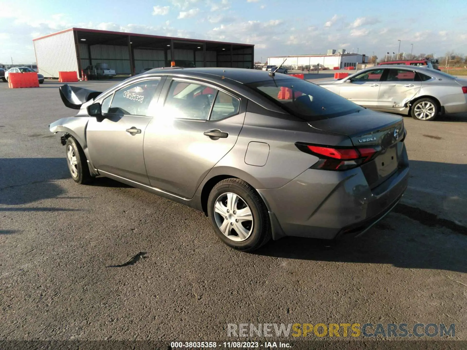 3 fotografías del automóvil dañado 3N1CN8DV0ML813370 NISSAN VERSA 2021