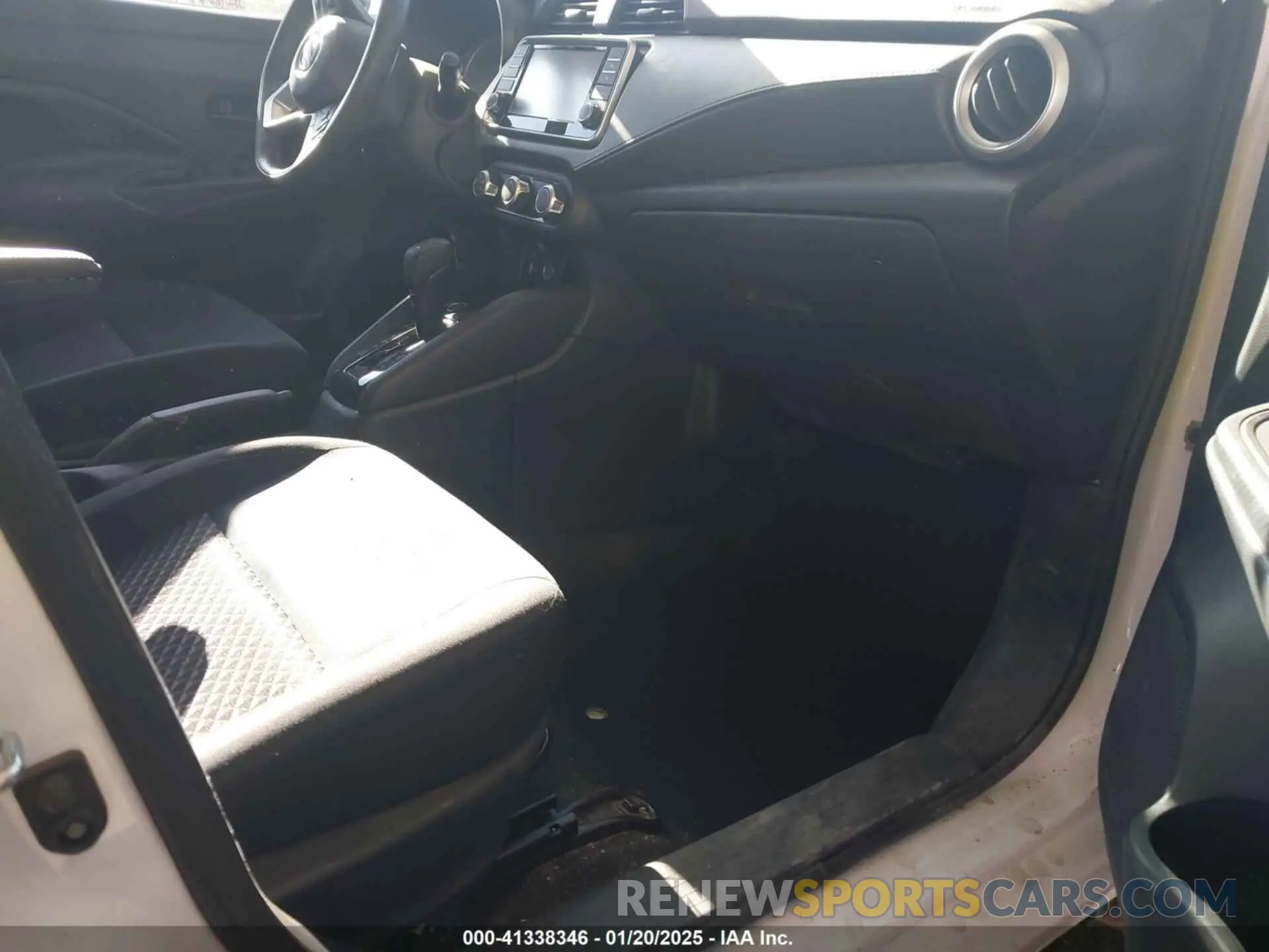 5 fotografías del automóvil dañado 3N1CN8DV1ML894654 NISSAN VERSA 2021