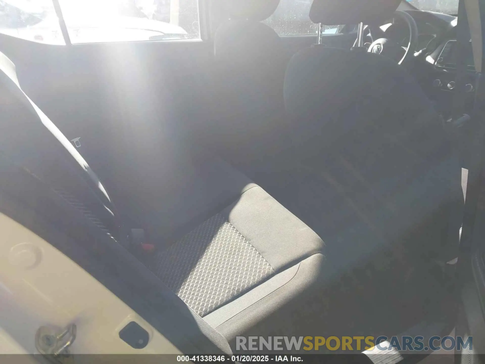 8 fotografías del automóvil dañado 3N1CN8DV1ML894654 NISSAN VERSA 2021