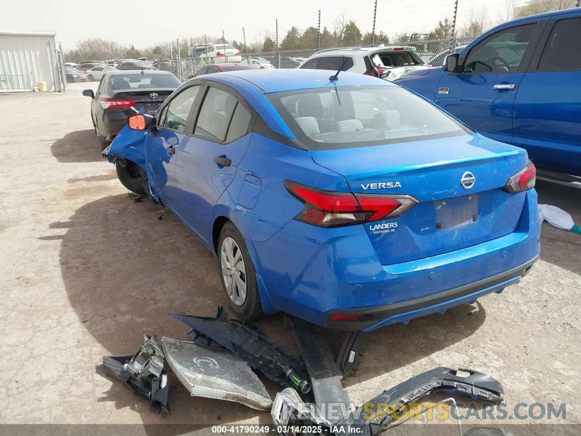 3 fotografías del automóvil dañado 3N1CN8DV2ML893934 NISSAN VERSA 2021