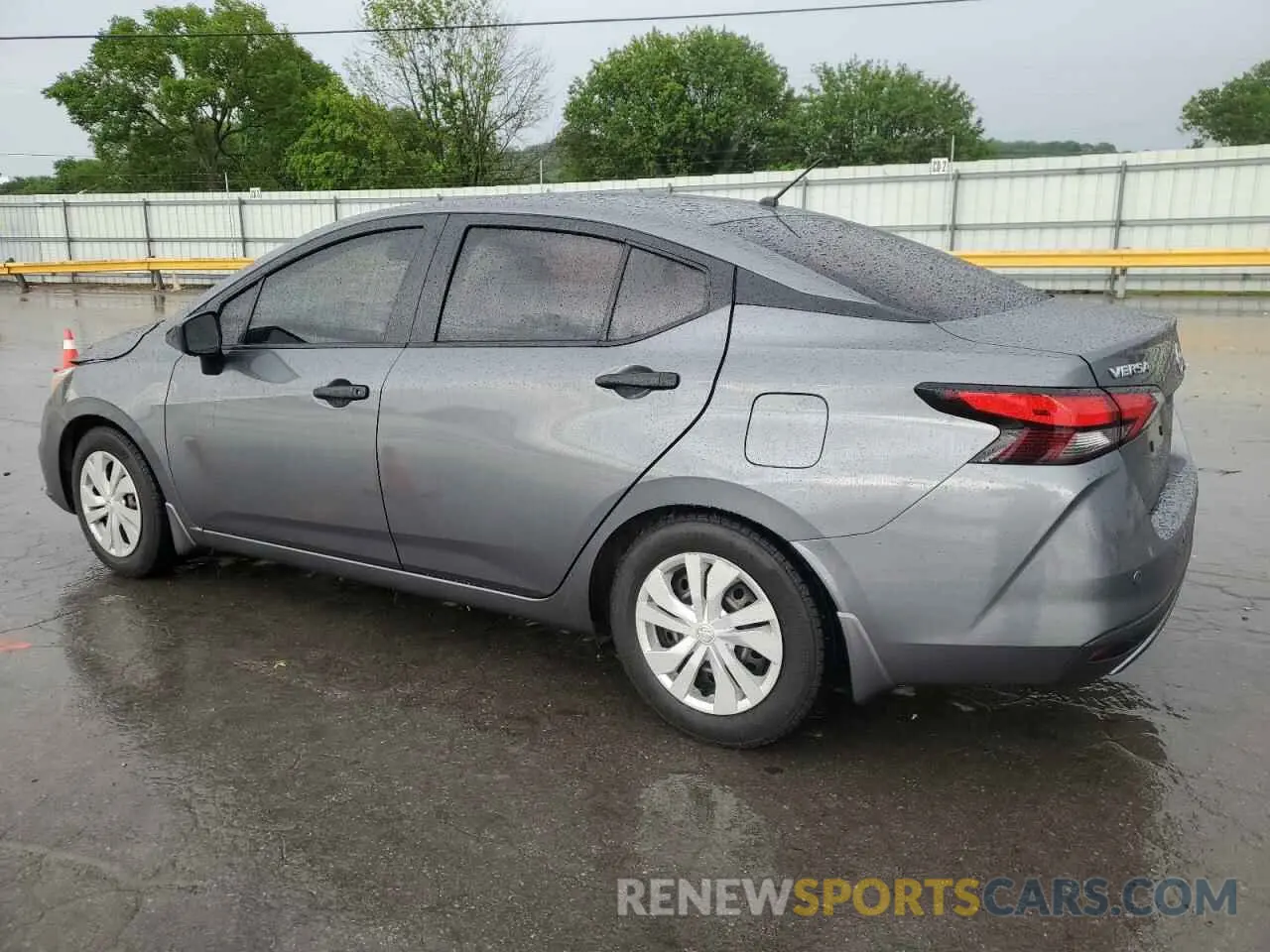 2 fotografías del automóvil dañado 3N1CN8DV3ML812228 NISSAN VERSA 2021