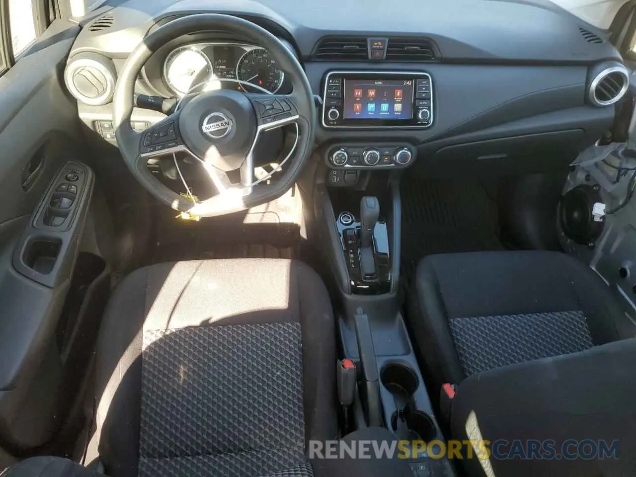 8 fotografías del automóvil dañado 3N1CN8DV3ML923460 NISSAN VERSA 2021