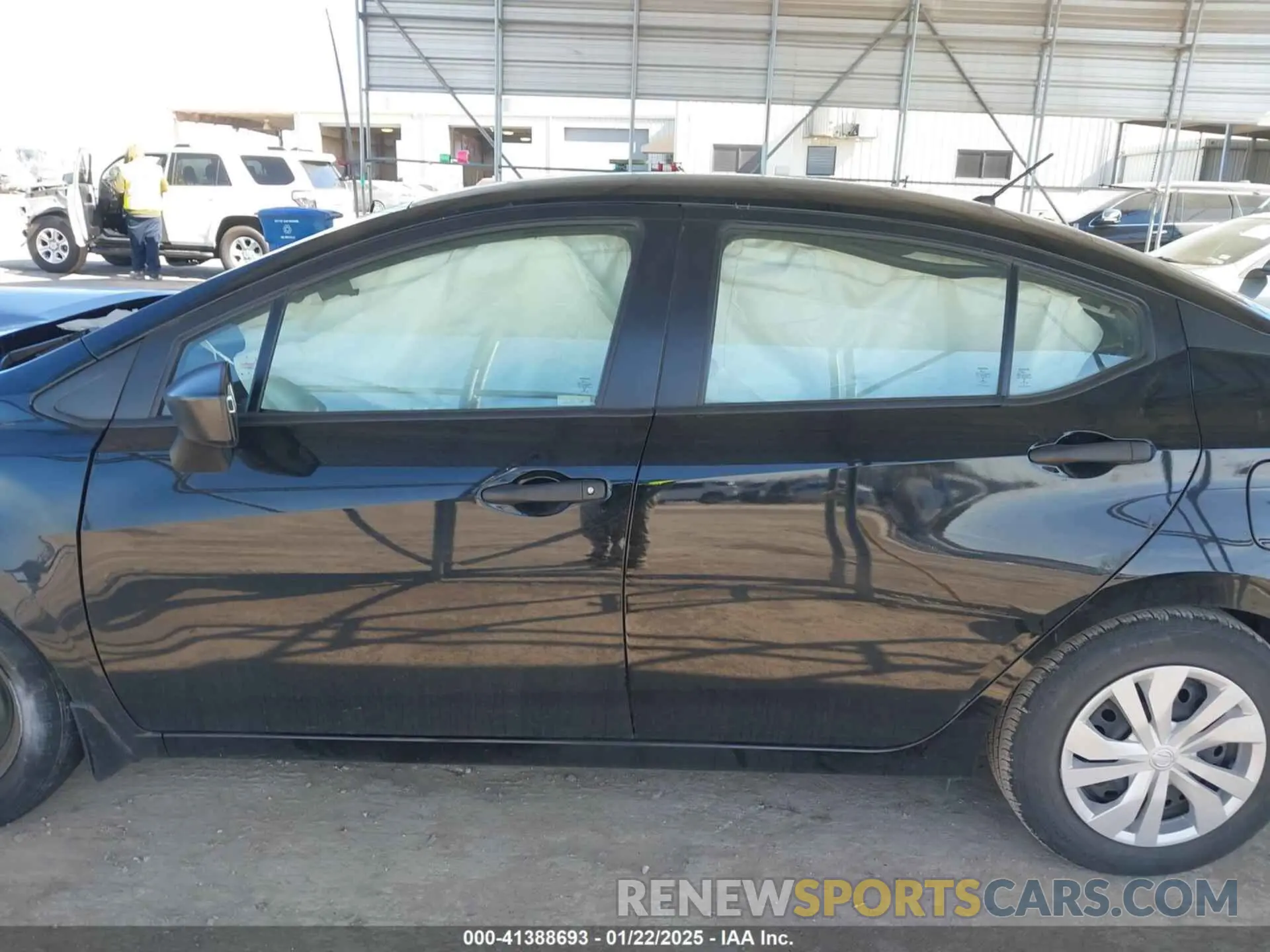 14 fotografías del automóvil dañado 3N1CN8DV4ML904089 NISSAN VERSA 2021