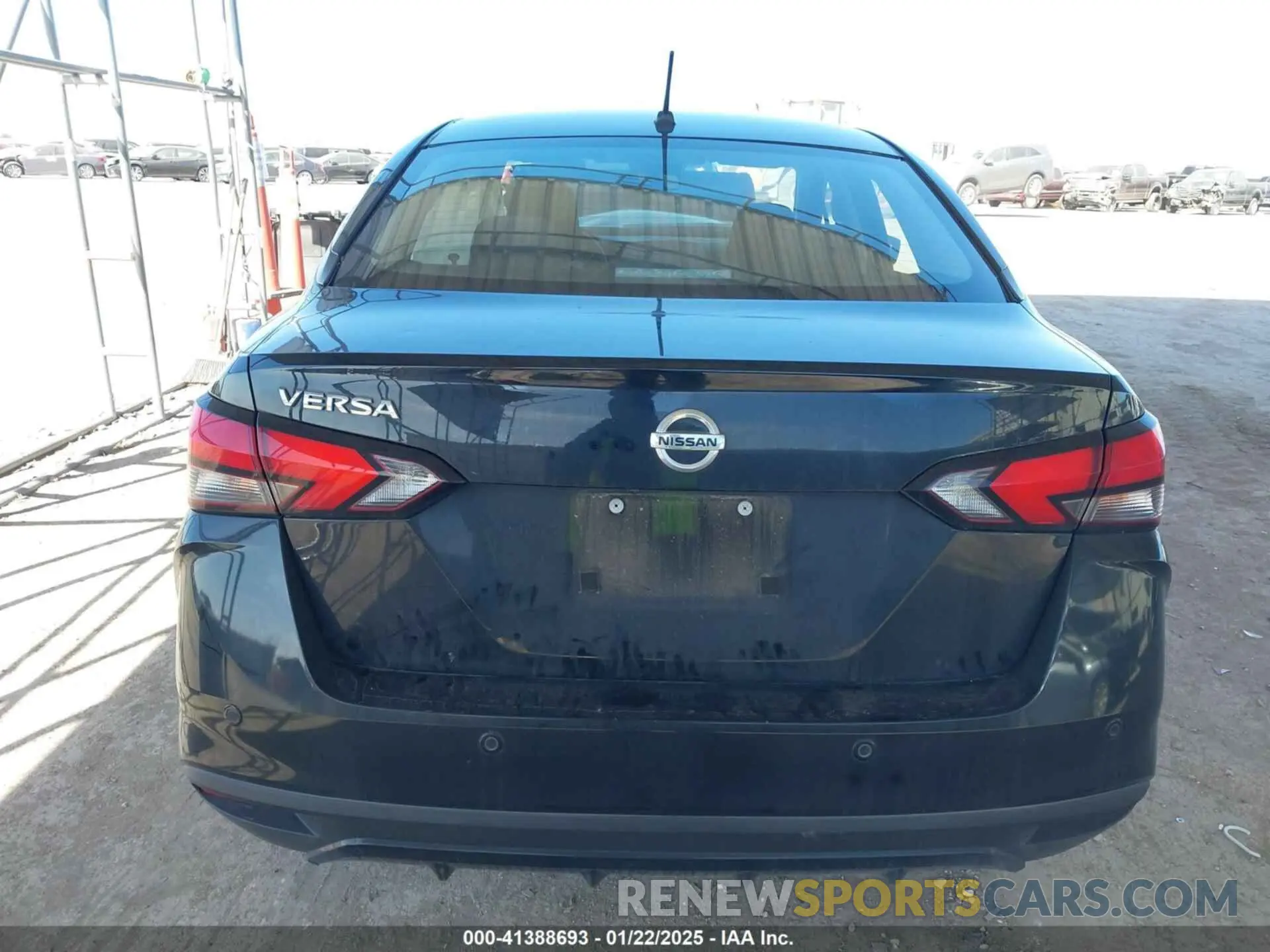 16 fotografías del automóvil dañado 3N1CN8DV4ML904089 NISSAN VERSA 2021