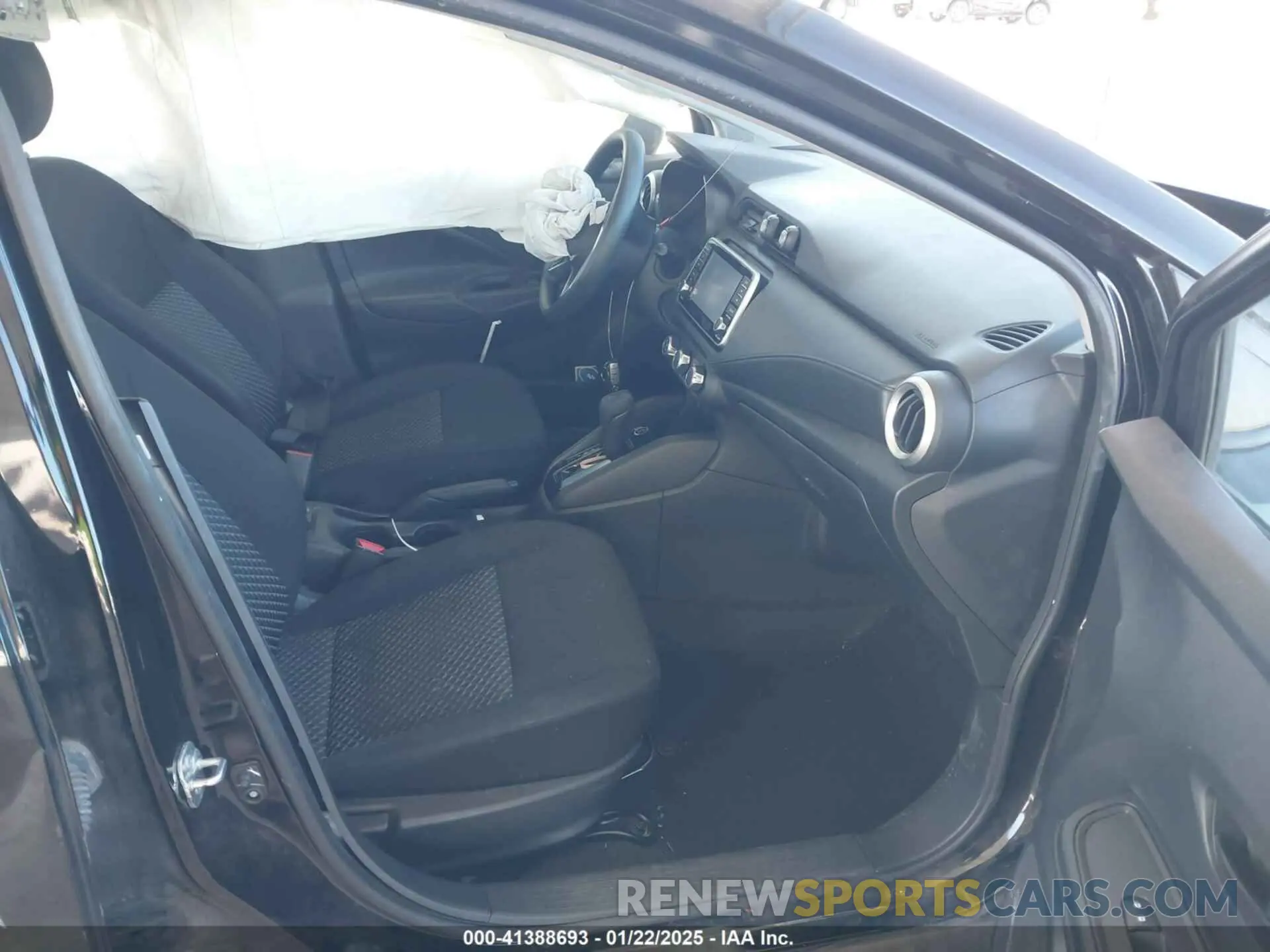 5 fotografías del automóvil dañado 3N1CN8DV4ML904089 NISSAN VERSA 2021