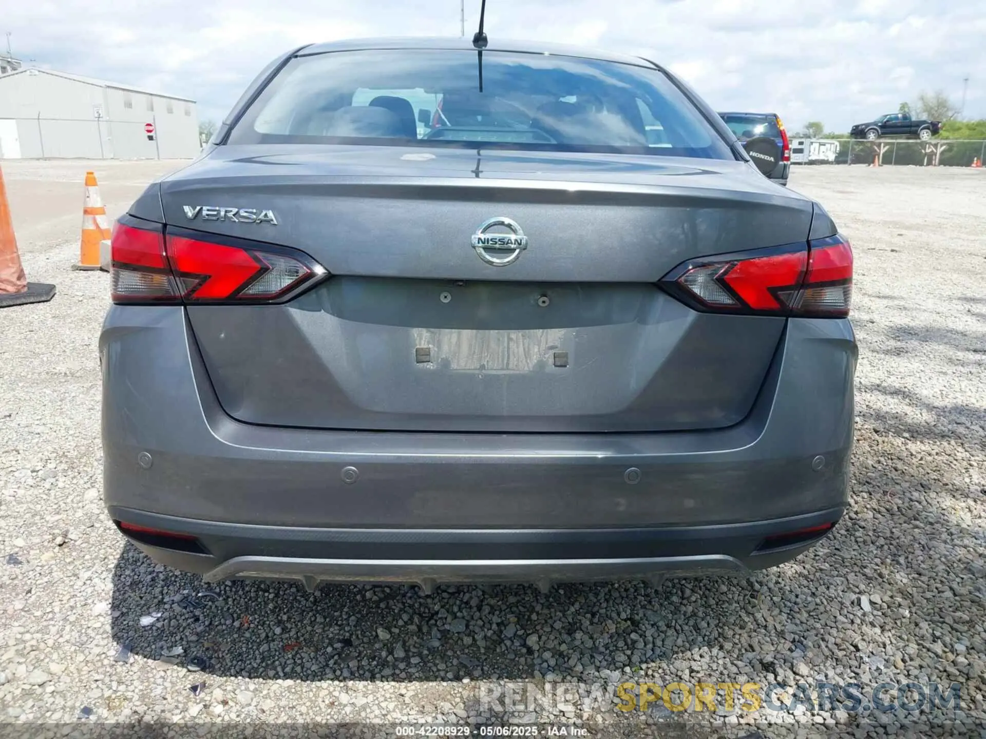 17 fotografías del automóvil dañado 3N1CN8DV5ML897136 NISSAN VERSA 2021