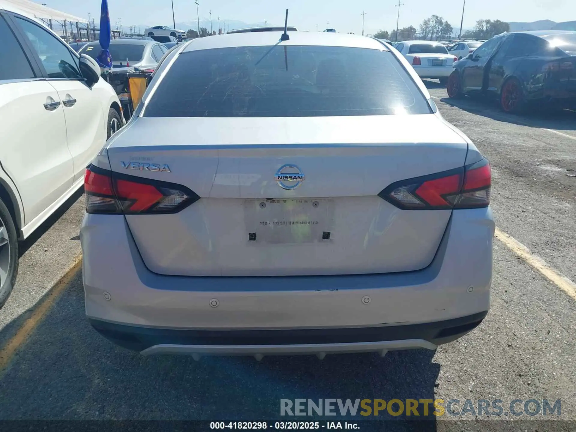 16 fotografías del automóvil dañado 3N1CN8DV5ML924237 NISSAN VERSA 2021