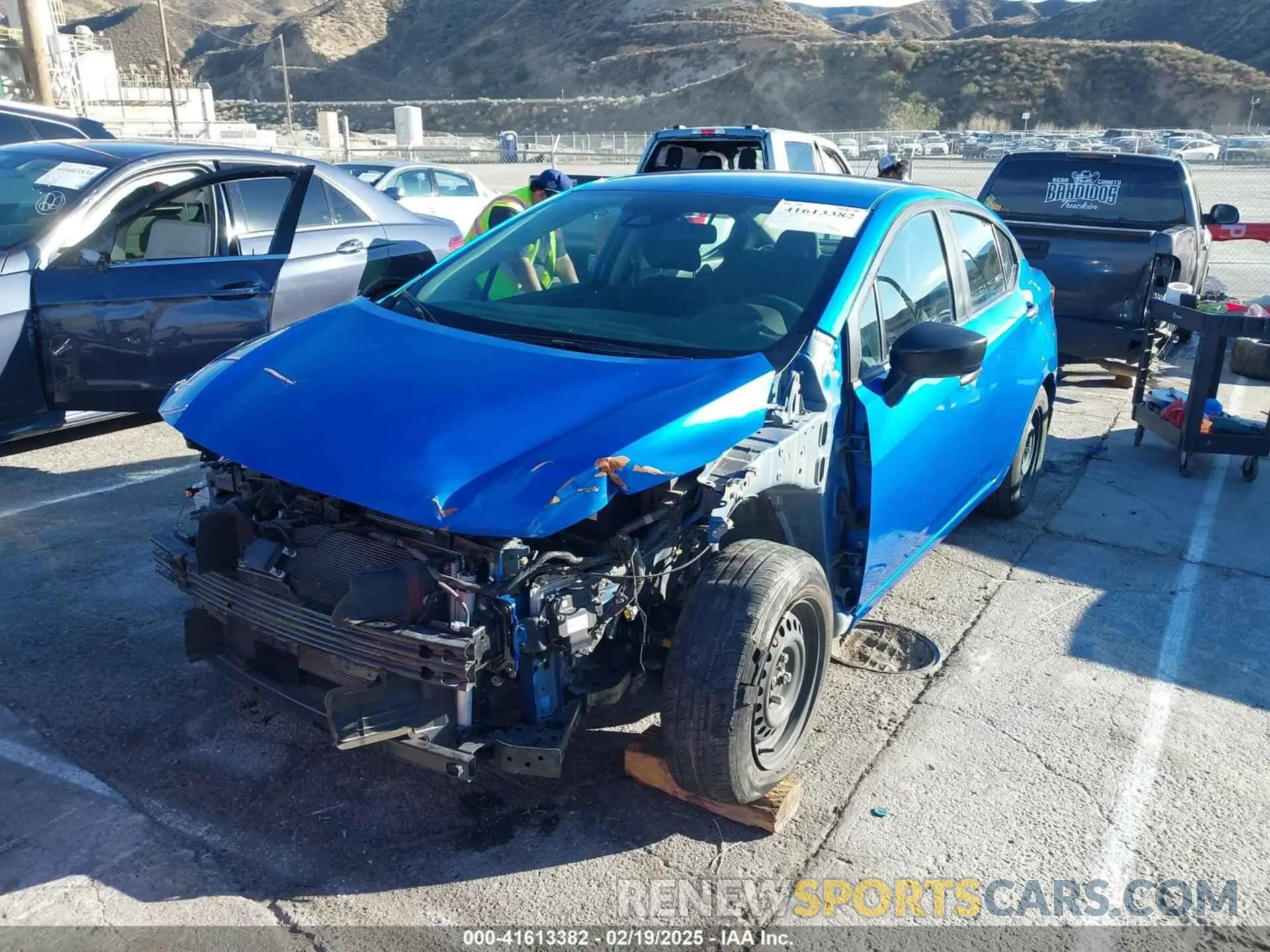 2 fotografías del automóvil dañado 3N1CN8DV7ML860024 NISSAN VERSA 2021