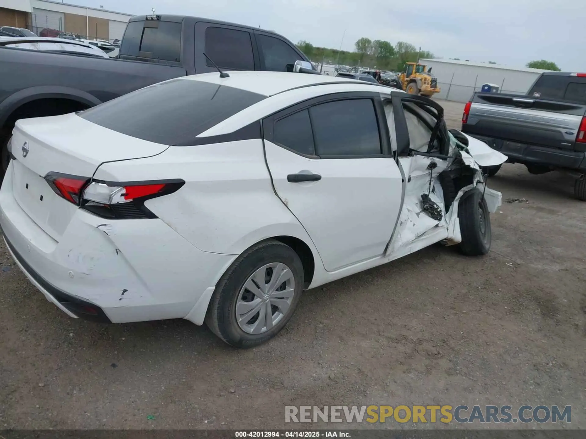 4 fotografías del automóvil dañado 3N1CN8DV7ML860153 NISSAN VERSA 2021
