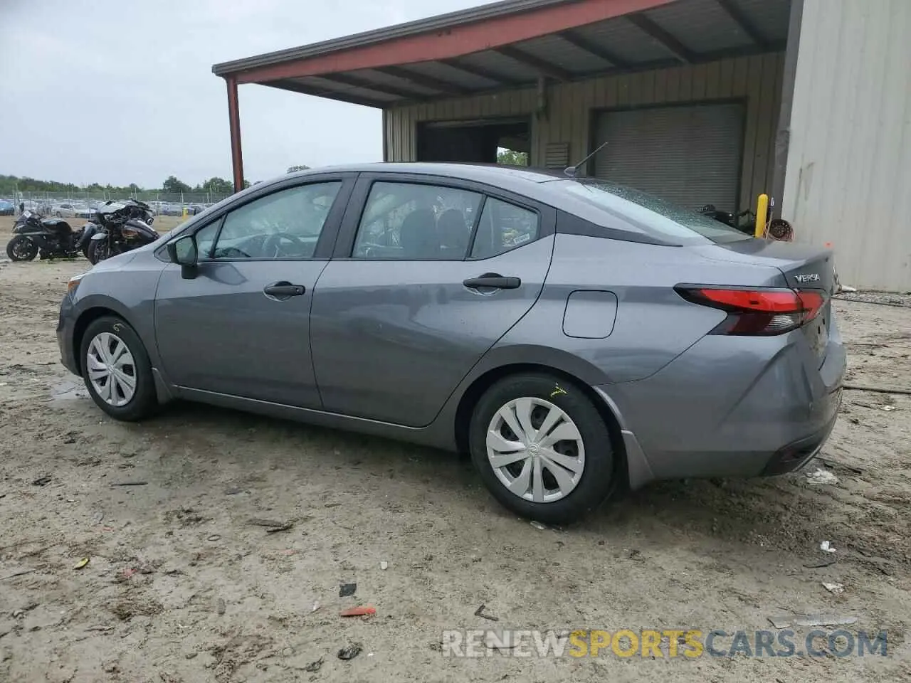 2 fotografías del automóvil dañado 3N1CN8DV9ML813299 NISSAN VERSA 2021