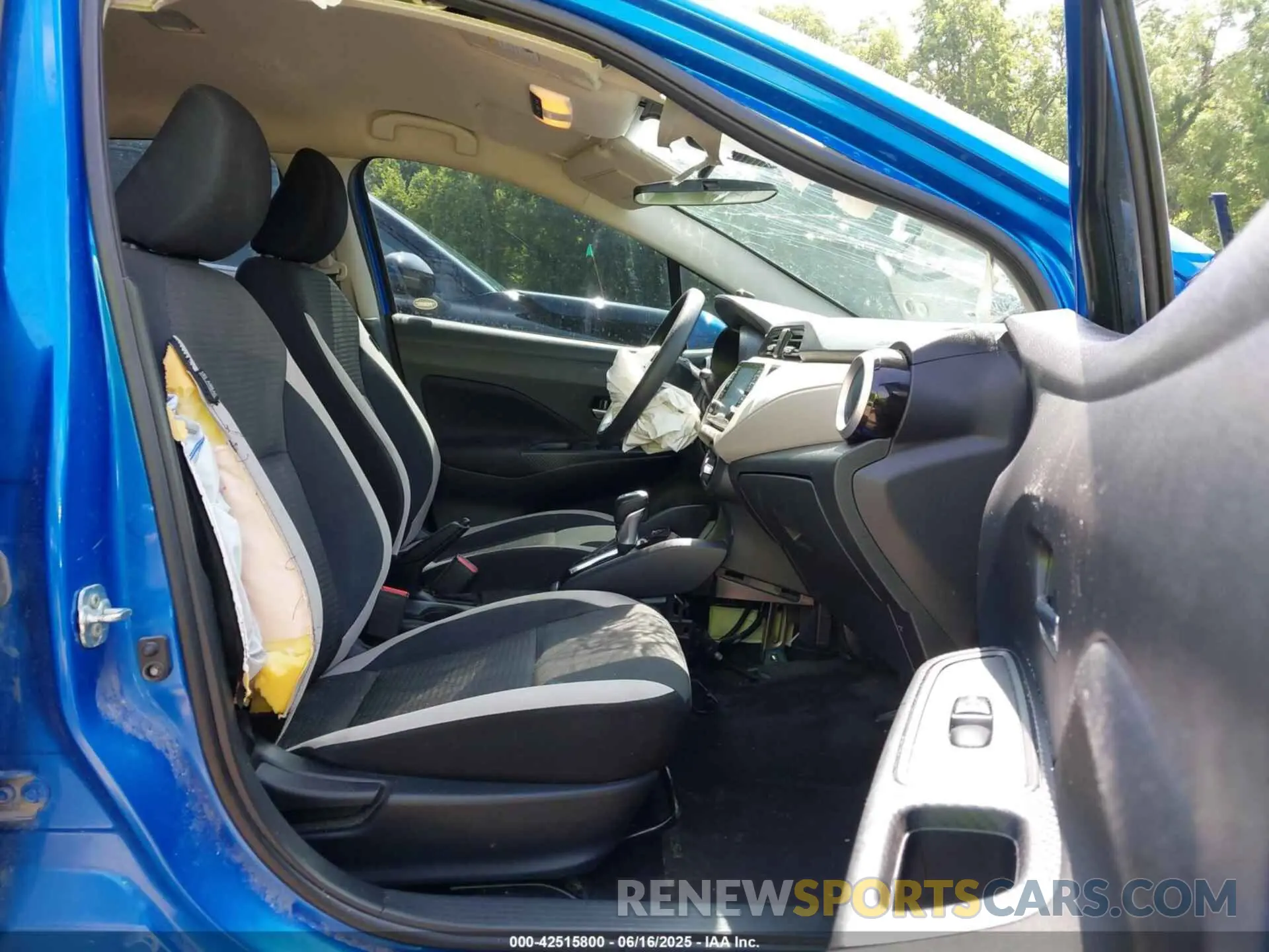 5 fotografías del automóvil dañado 3N1CN8EV0ML833116 NISSAN VERSA 2021