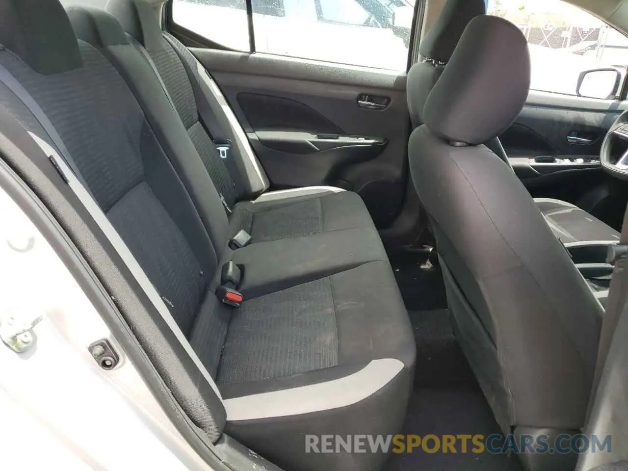 10 fotografías del automóvil dañado 3N1CN8EV0ML843015 NISSAN VERSA 2021