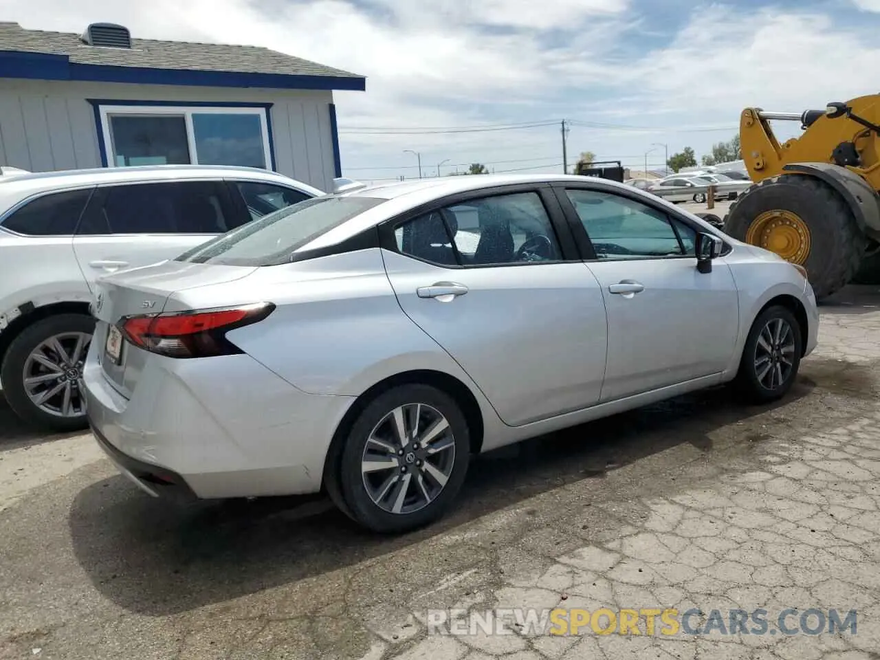 3 fotografías del automóvil dañado 3N1CN8EV0ML843015 NISSAN VERSA 2021