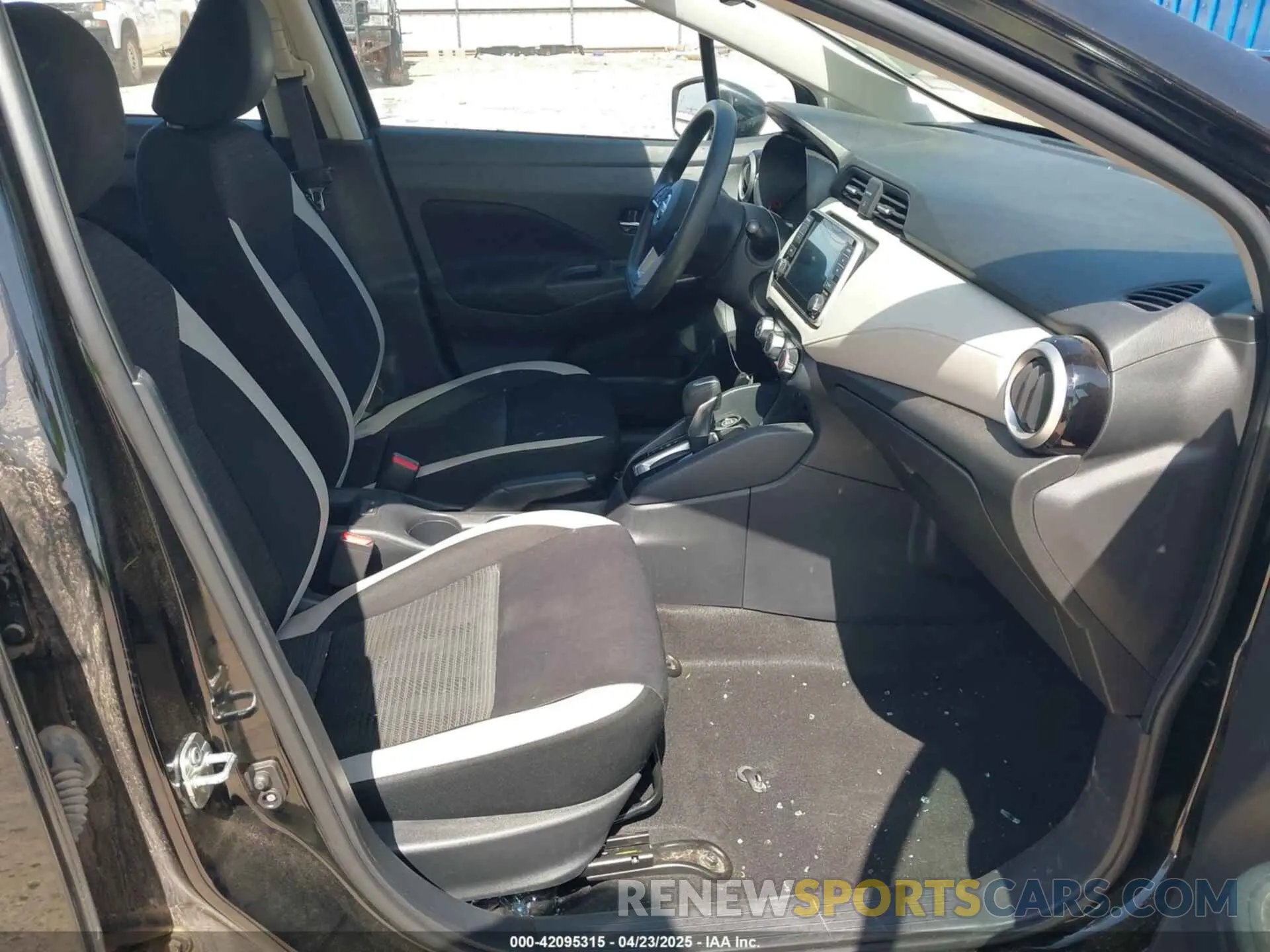 5 fotografías del automóvil dañado 3N1CN8EV0ML849820 NISSAN VERSA 2021