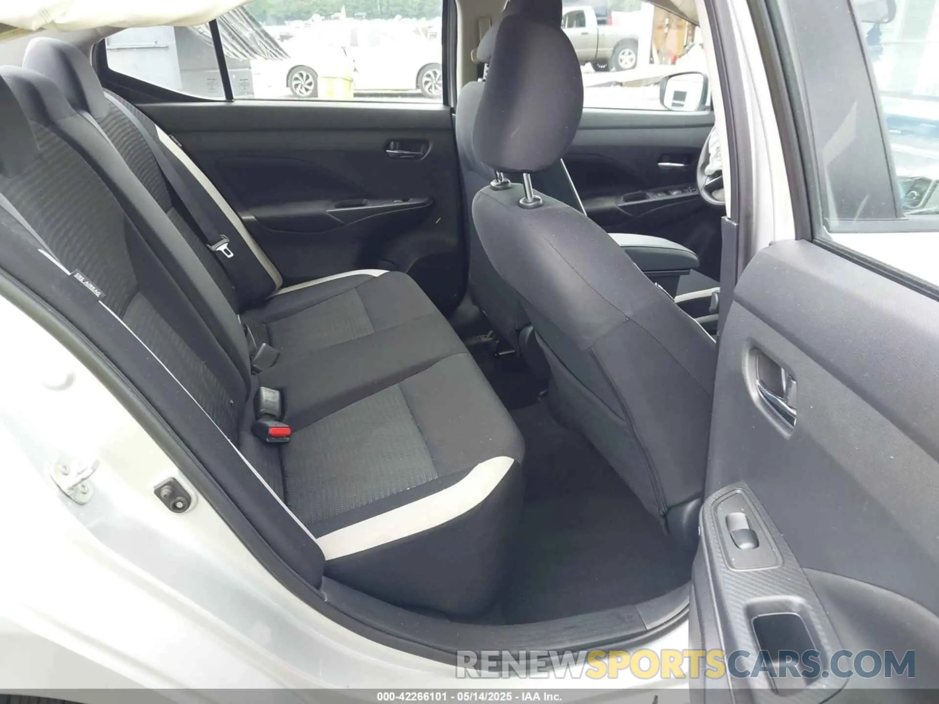 8 fotografías del automóvil dañado 3N1CN8EV0ML896670 NISSAN VERSA 2021