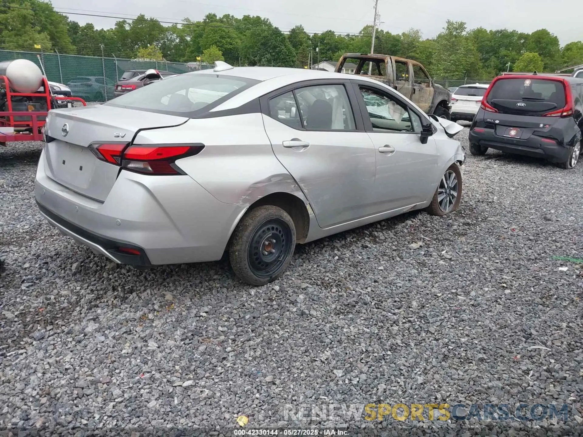 4 fotografías del automóvil dañado 3N1CN8EV1ML856274 NISSAN VERSA 2021