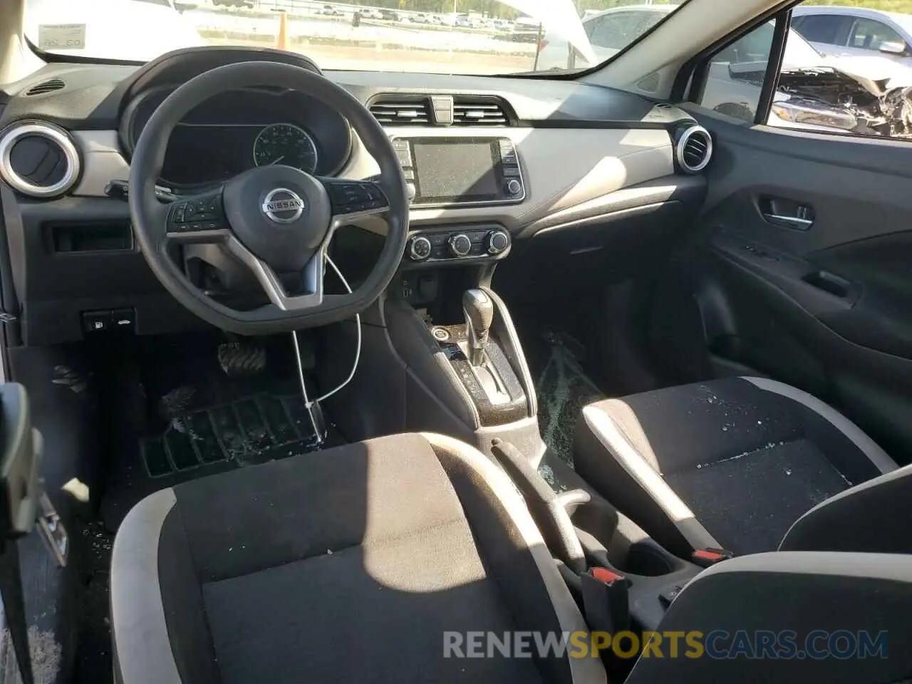 8 fotografías del automóvil dañado 3N1CN8EV1ML868652 NISSAN VERSA 2021