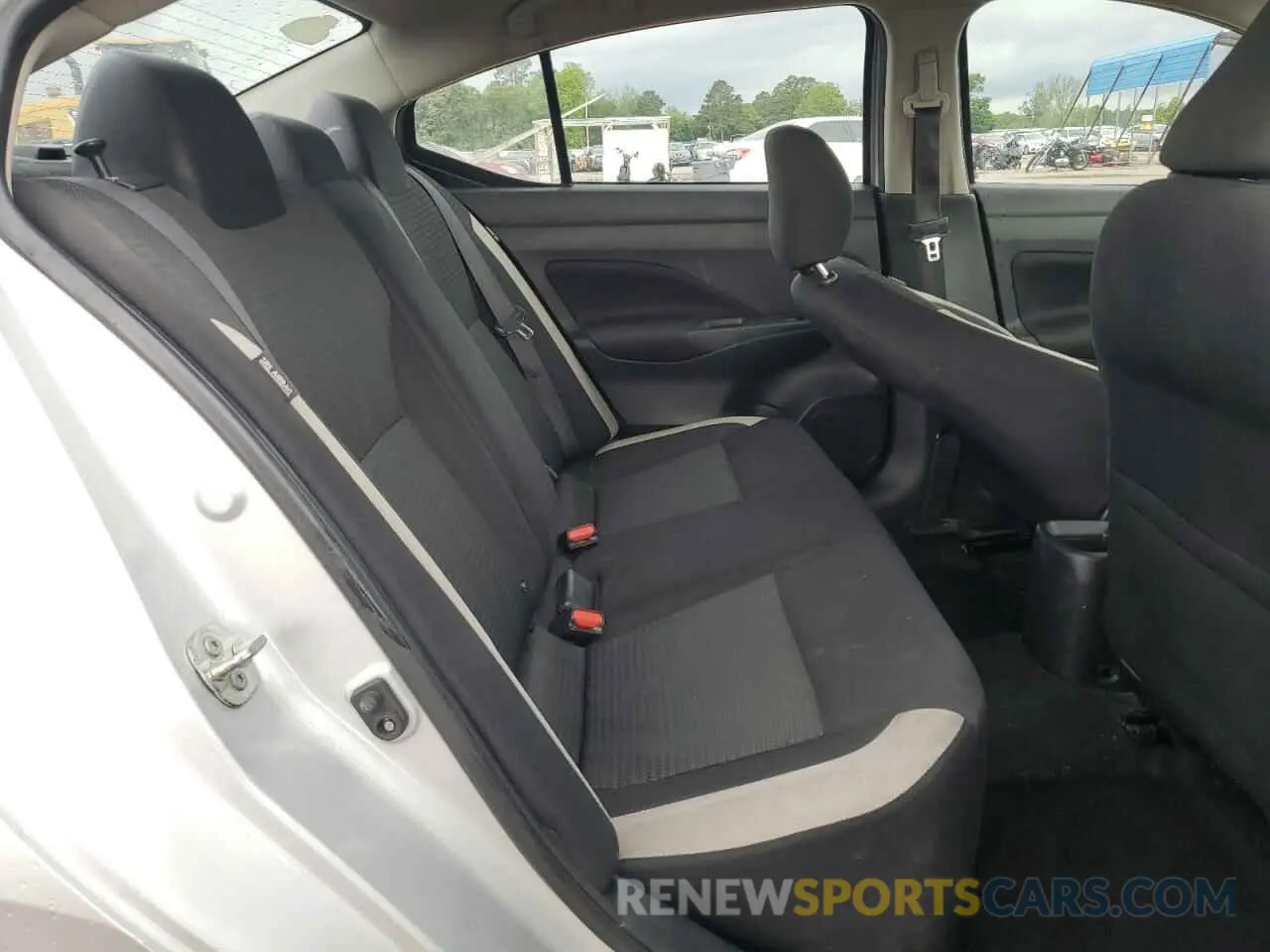 10 fotografías del automóvil dañado 3N1CN8EV1ML879988 NISSAN VERSA 2021