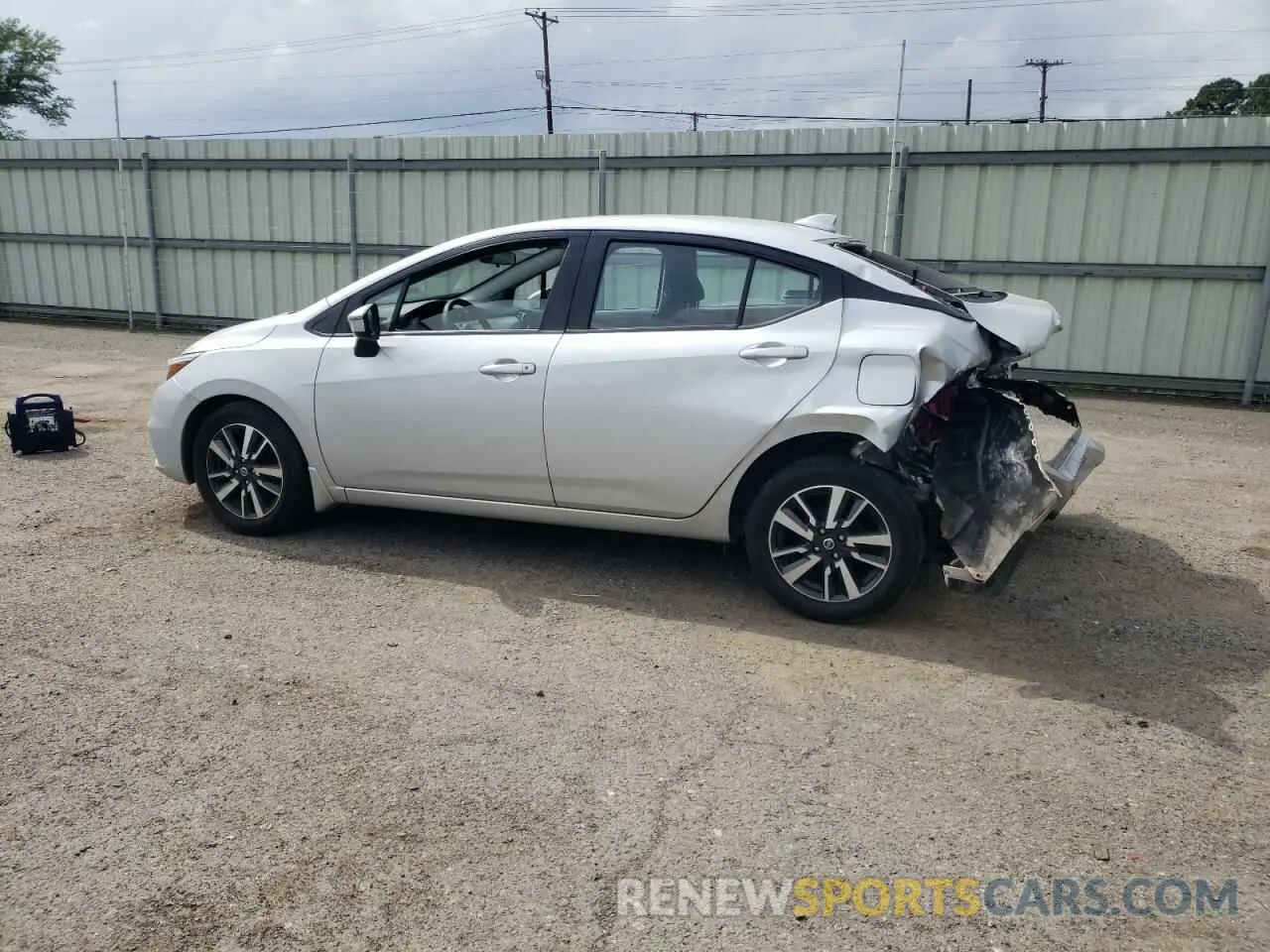2 fotografías del automóvil dañado 3N1CN8EV1ML913900 NISSAN VERSA 2021