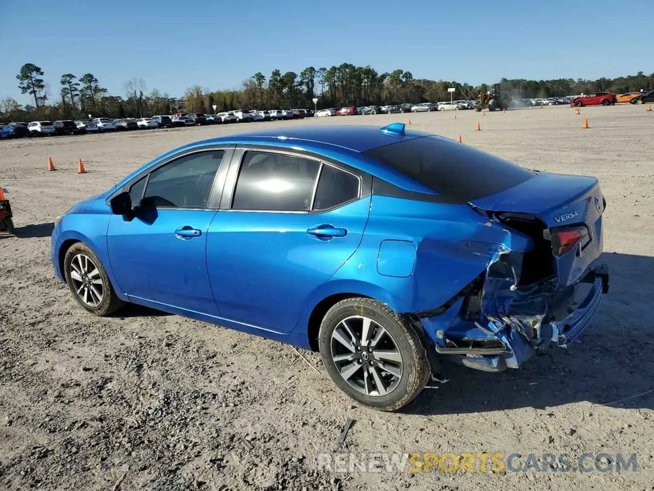 2 fotografías del automóvil dañado 3N1CN8EV2ML829391 NISSAN VERSA 2021