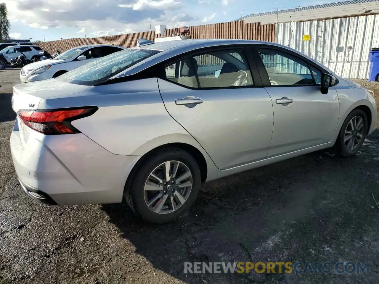 3 fotografías del automóvil dañado 3N1CN8EV2ML869681 NISSAN VERSA 2021