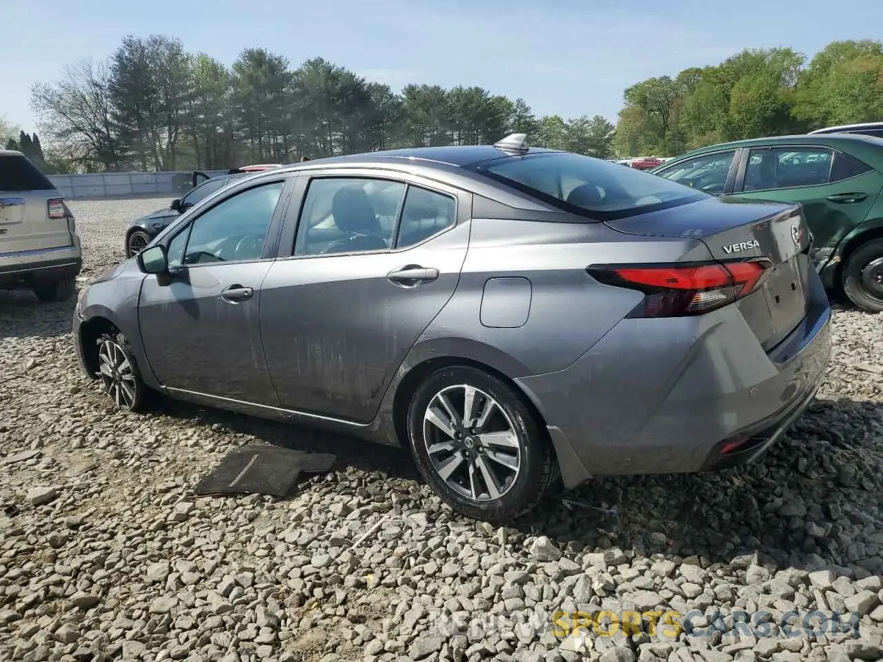 2 fotografías del automóvil dañado 3N1CN8EV2ML918300 NISSAN VERSA 2021
