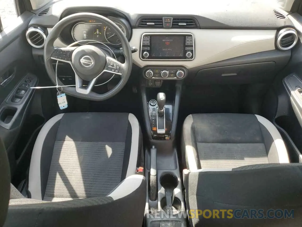 8 fotografías del automóvil dañado 3N1CN8EV2ML918300 NISSAN VERSA 2021