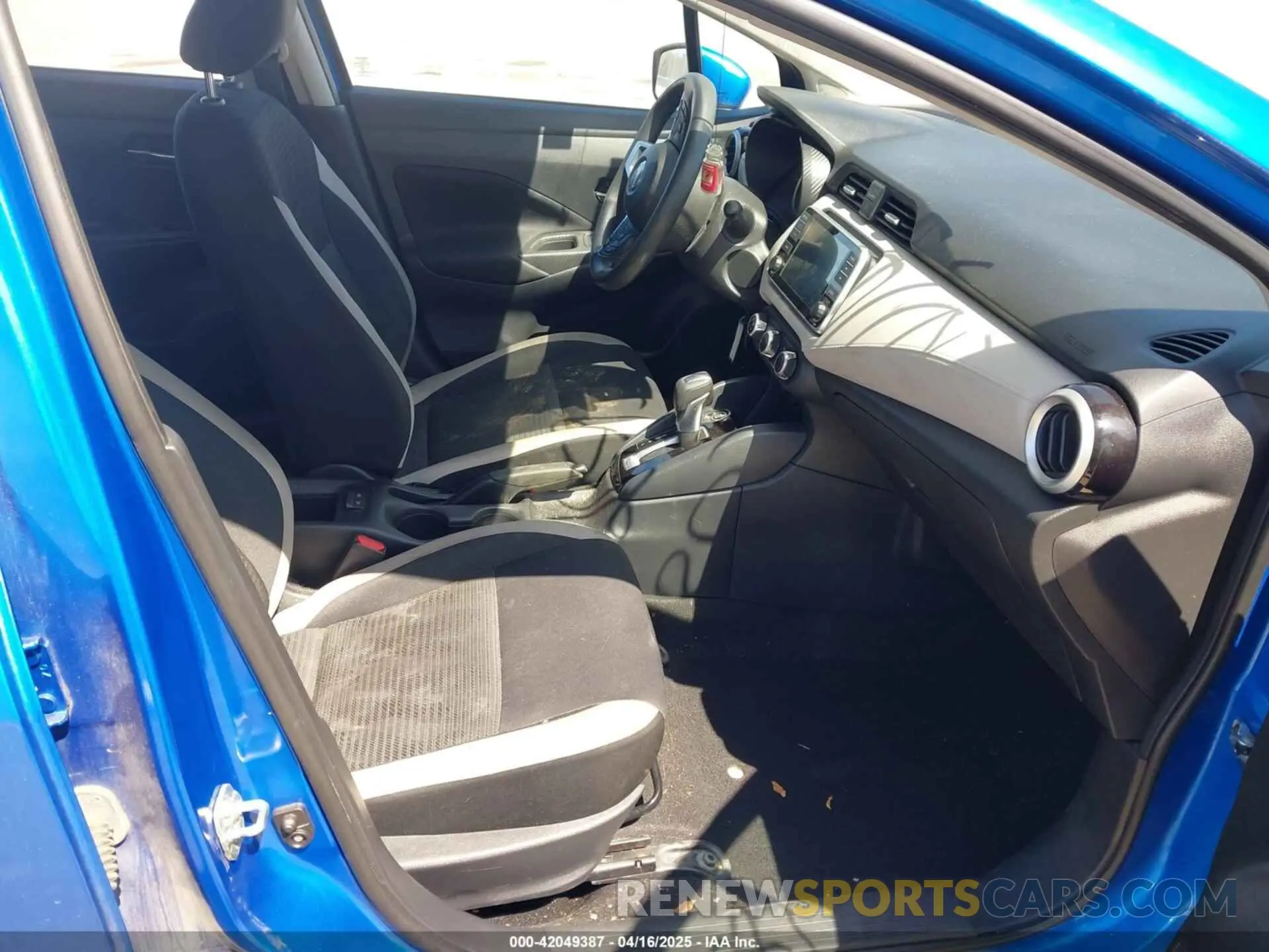 5 fotografías del automóvil dañado 3N1CN8EV4ML844328 NISSAN VERSA 2021