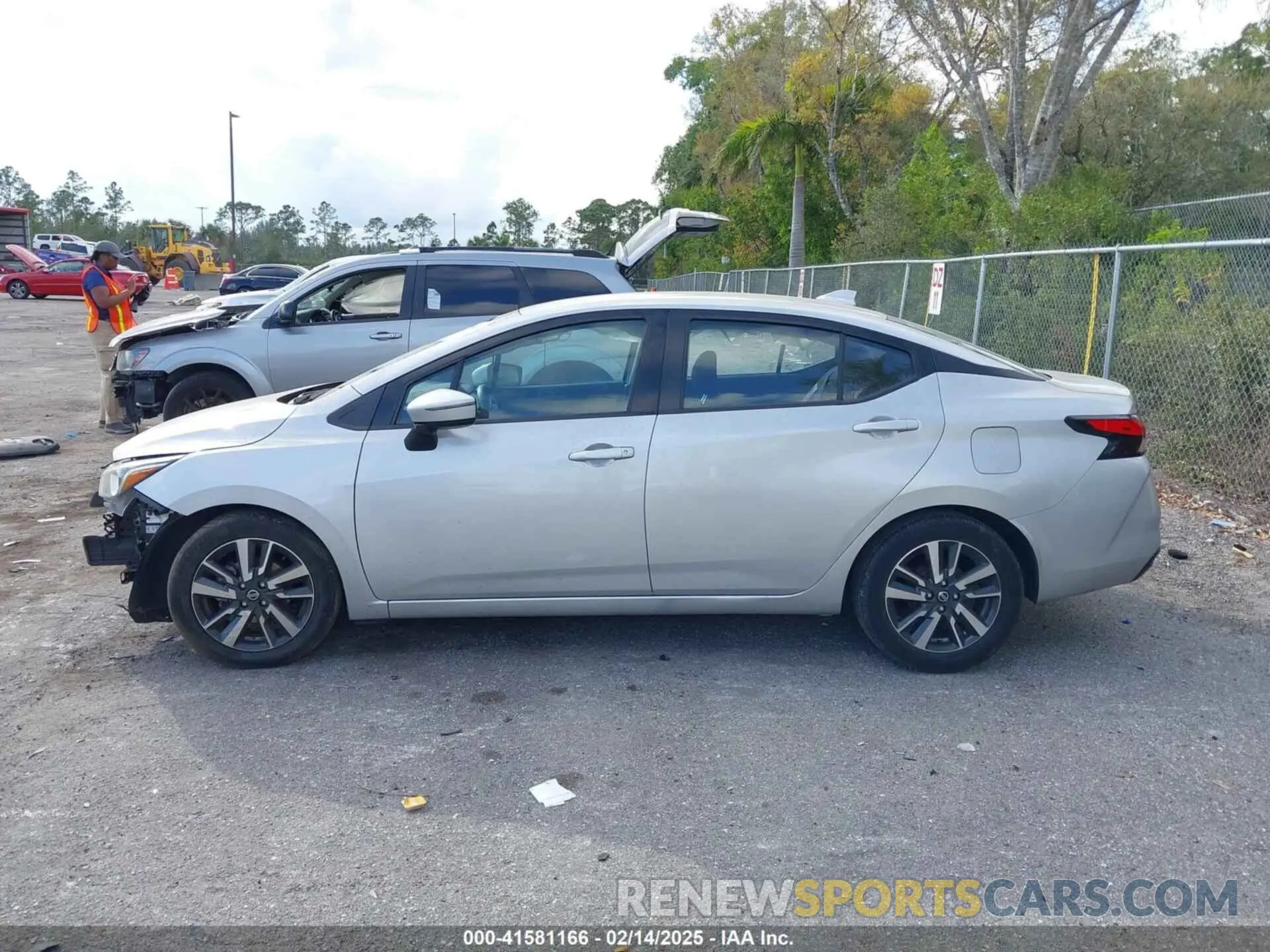 15 fotografías del automóvil dañado 3N1CN8EV4ML845009 NISSAN VERSA 2021