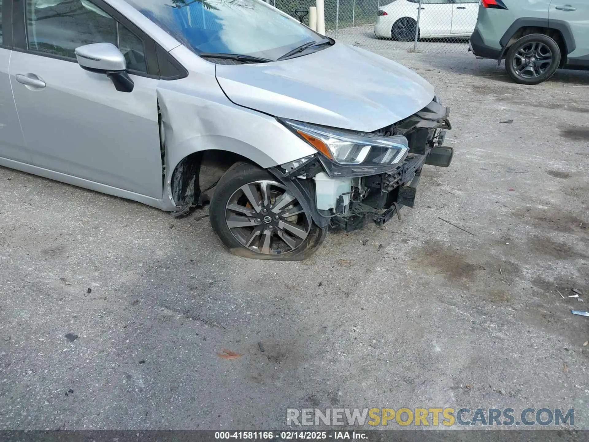 18 fotografías del automóvil dañado 3N1CN8EV4ML845009 NISSAN VERSA 2021
