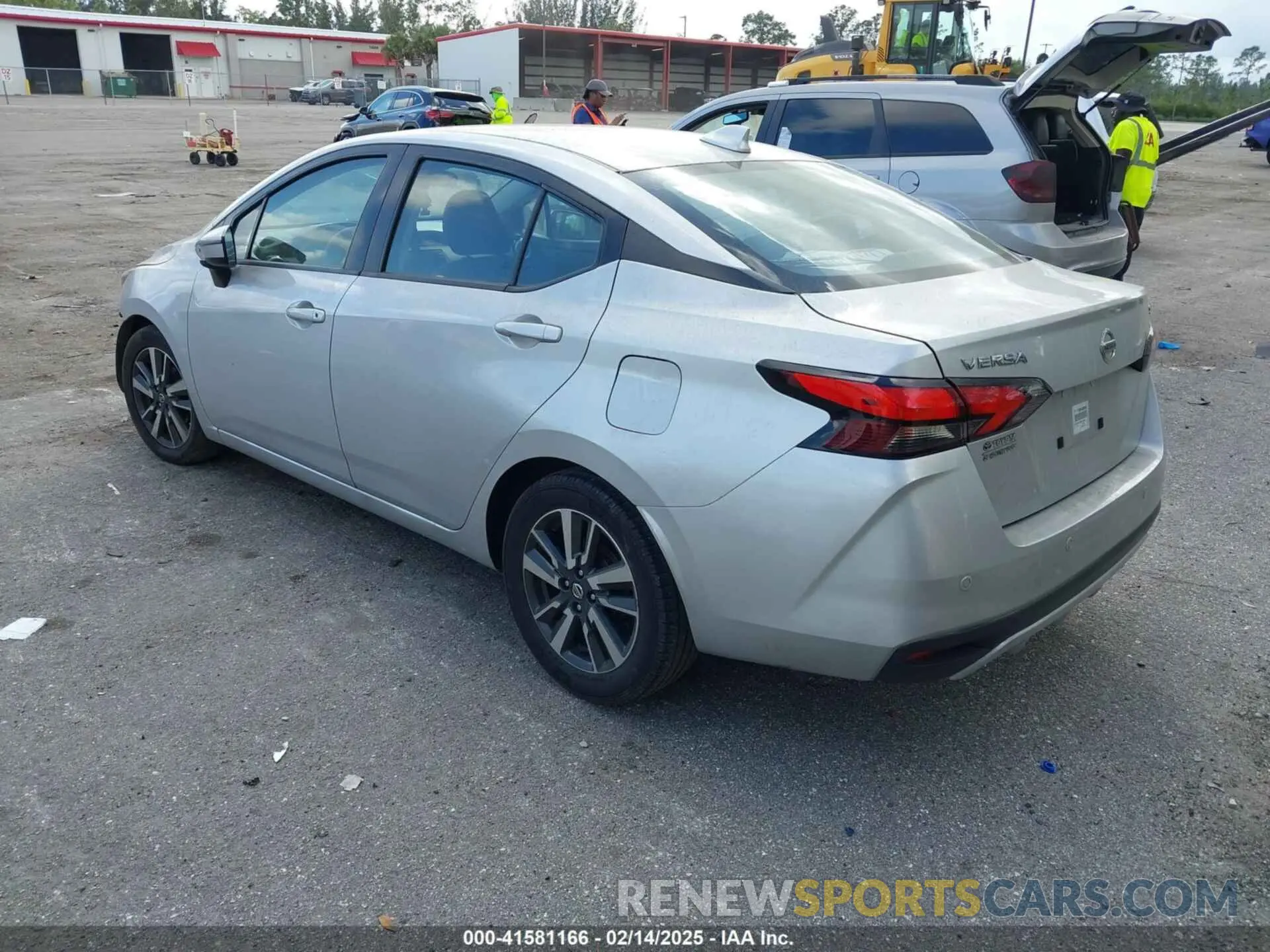 3 fotografías del automóvil dañado 3N1CN8EV4ML845009 NISSAN VERSA 2021