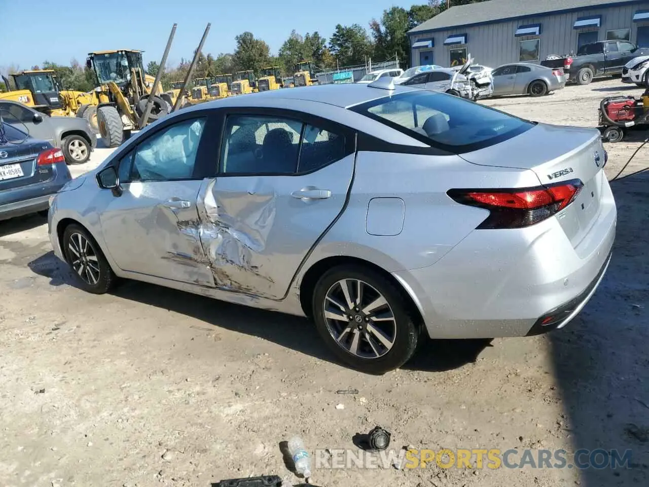 2 fotografías del automóvil dañado 3N1CN8EV4ML868144 NISSAN VERSA 2021