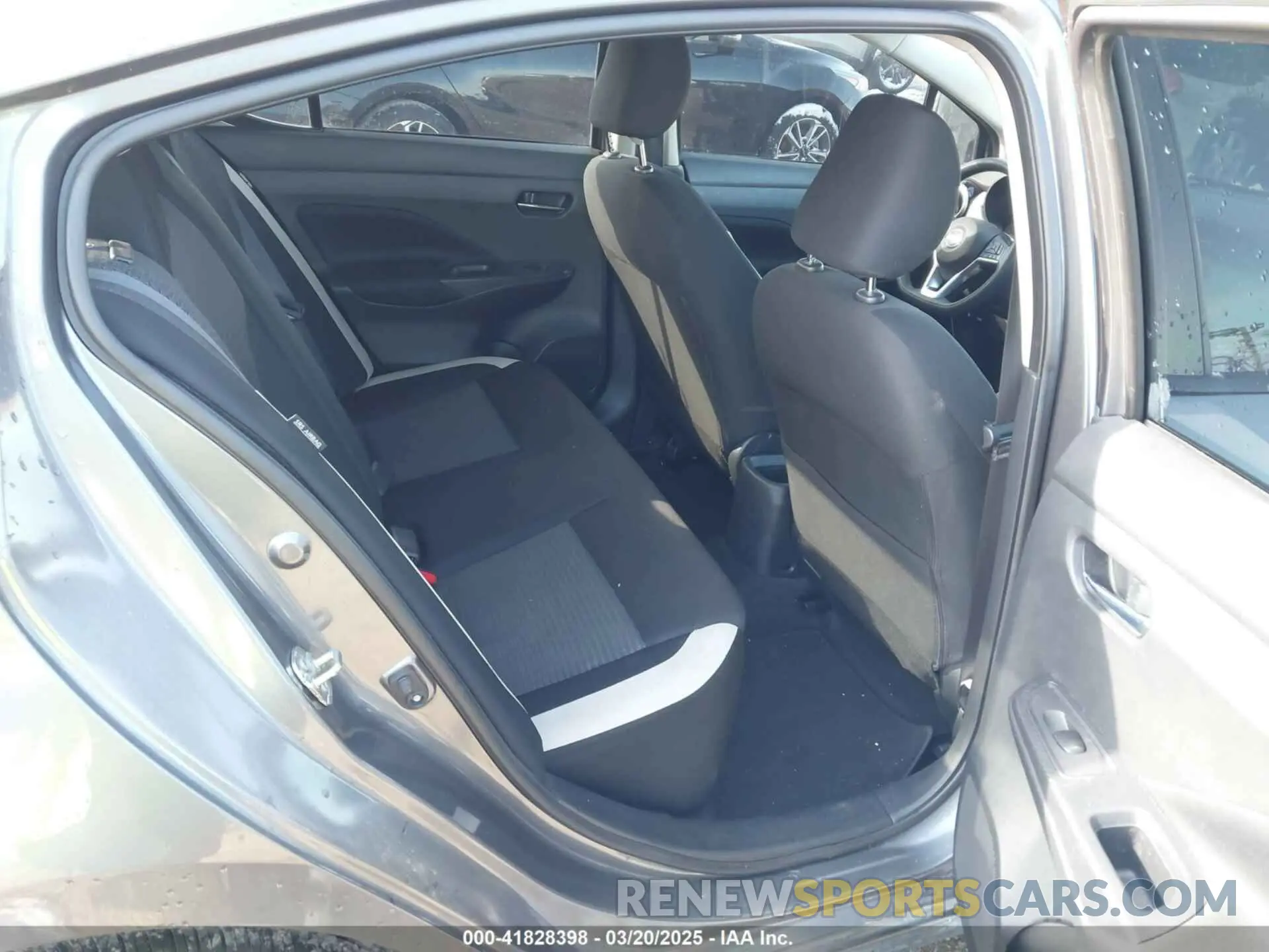 8 fotografías del automóvil dañado 3N1CN8EV5ML841504 NISSAN VERSA 2021