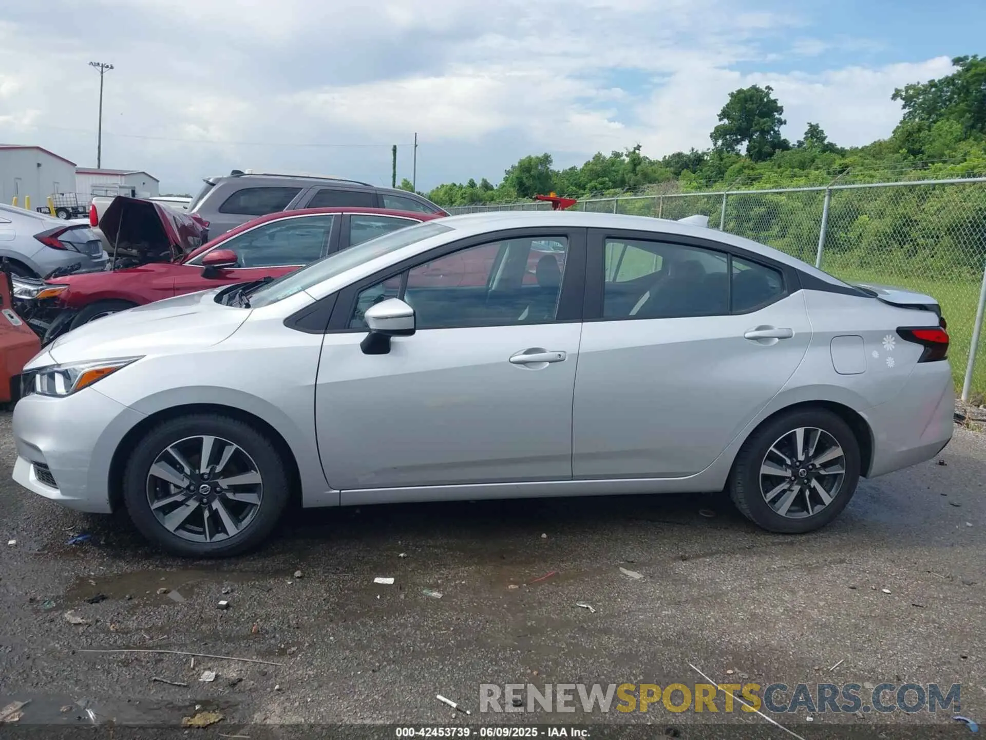 14 fotografías del automóvil dañado 3N1CN8EV5ML858870 NISSAN VERSA 2021
