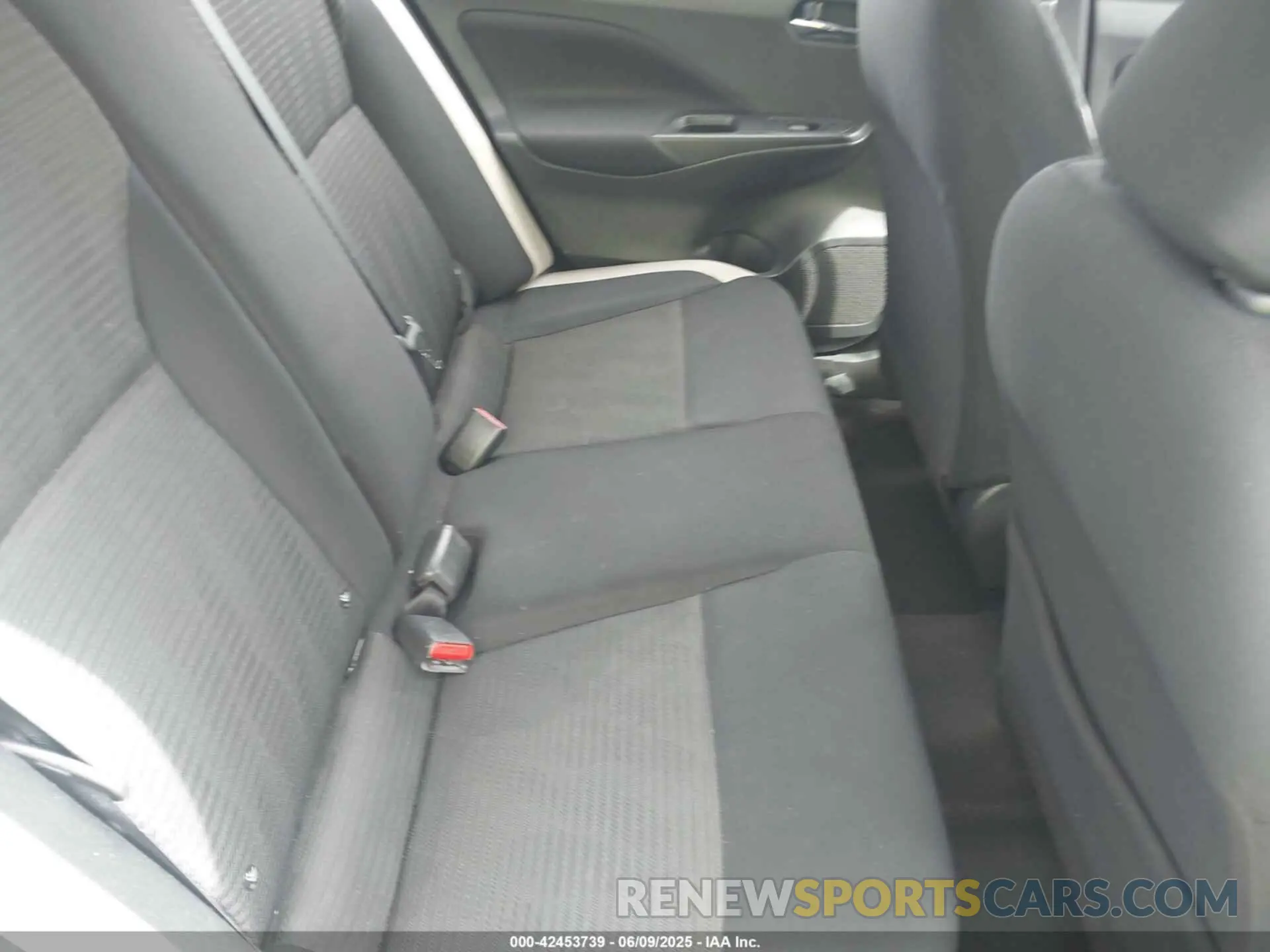 8 fotografías del automóvil dañado 3N1CN8EV5ML858870 NISSAN VERSA 2021