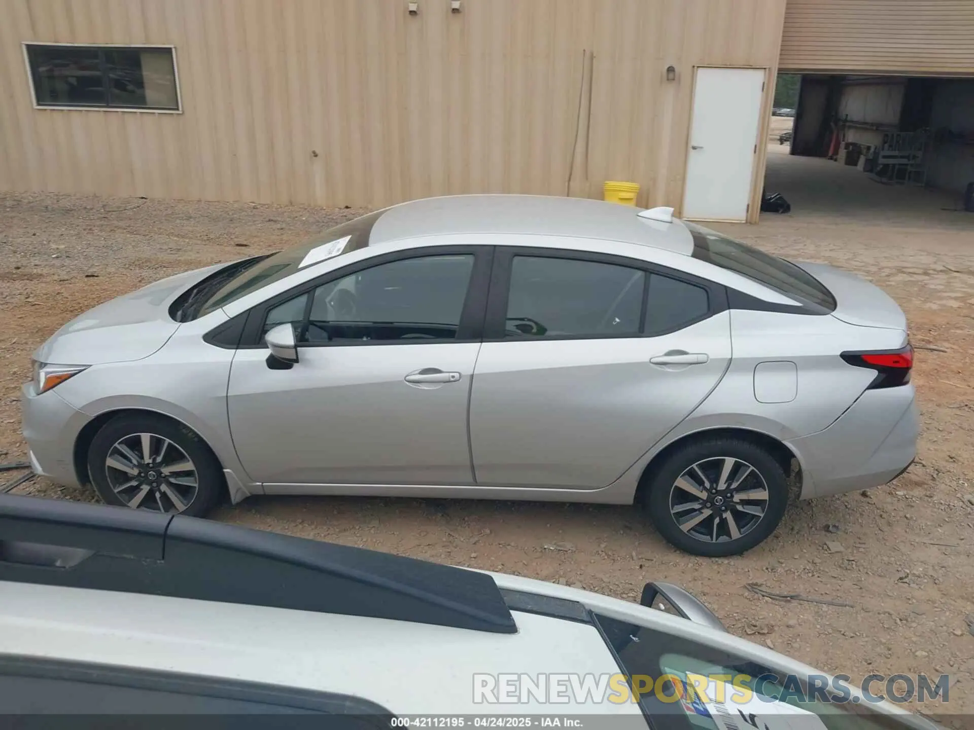 13 fotografías del automóvil dañado 3N1CN8EV5ML905900 NISSAN VERSA 2021