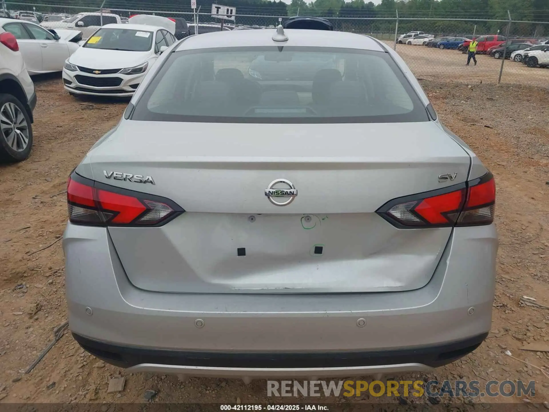 15 fotografías del automóvil dañado 3N1CN8EV5ML905900 NISSAN VERSA 2021