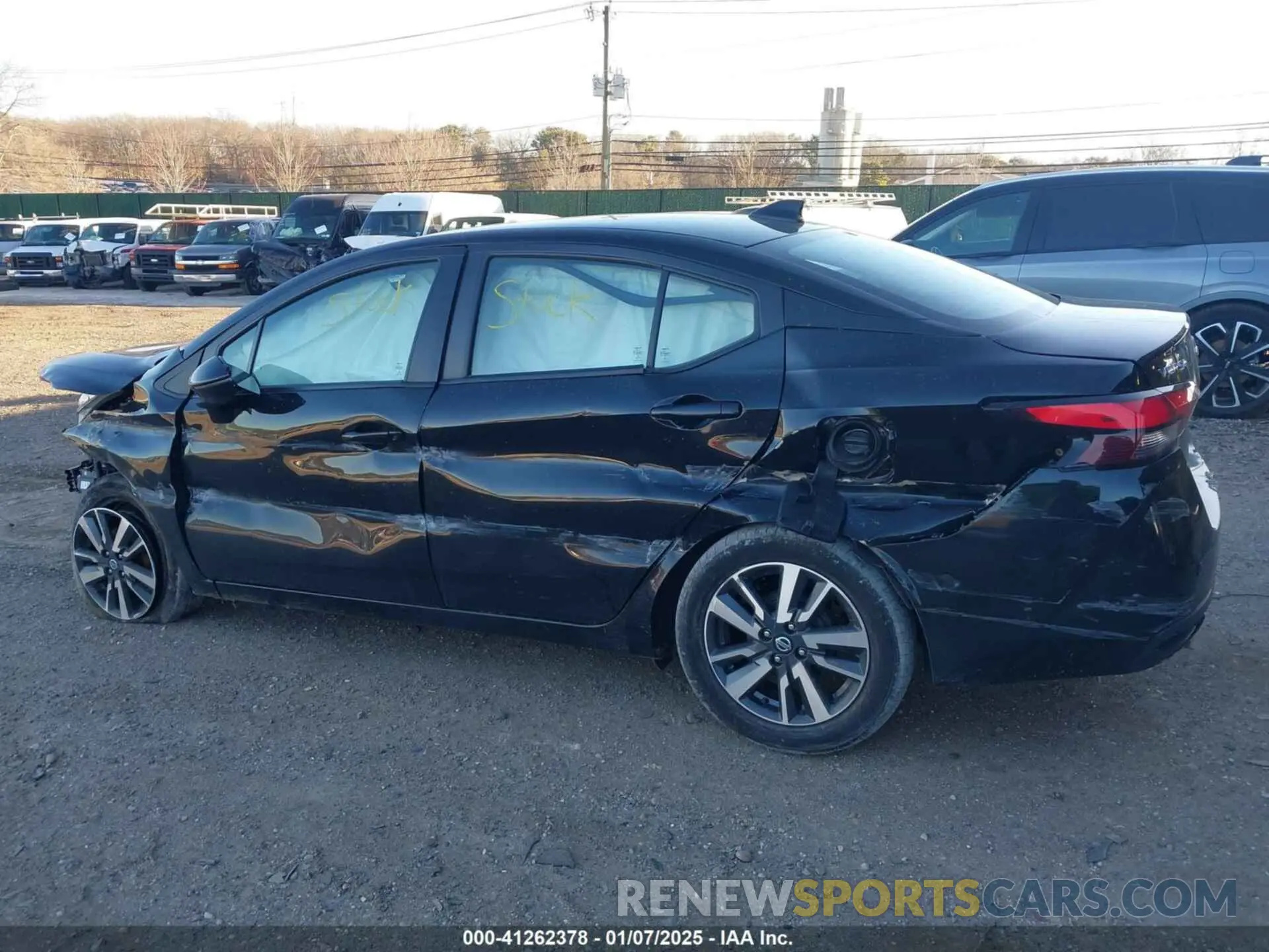 3 fotografías del automóvil dañado 3N1CN8EV6ML846856 NISSAN VERSA 2021