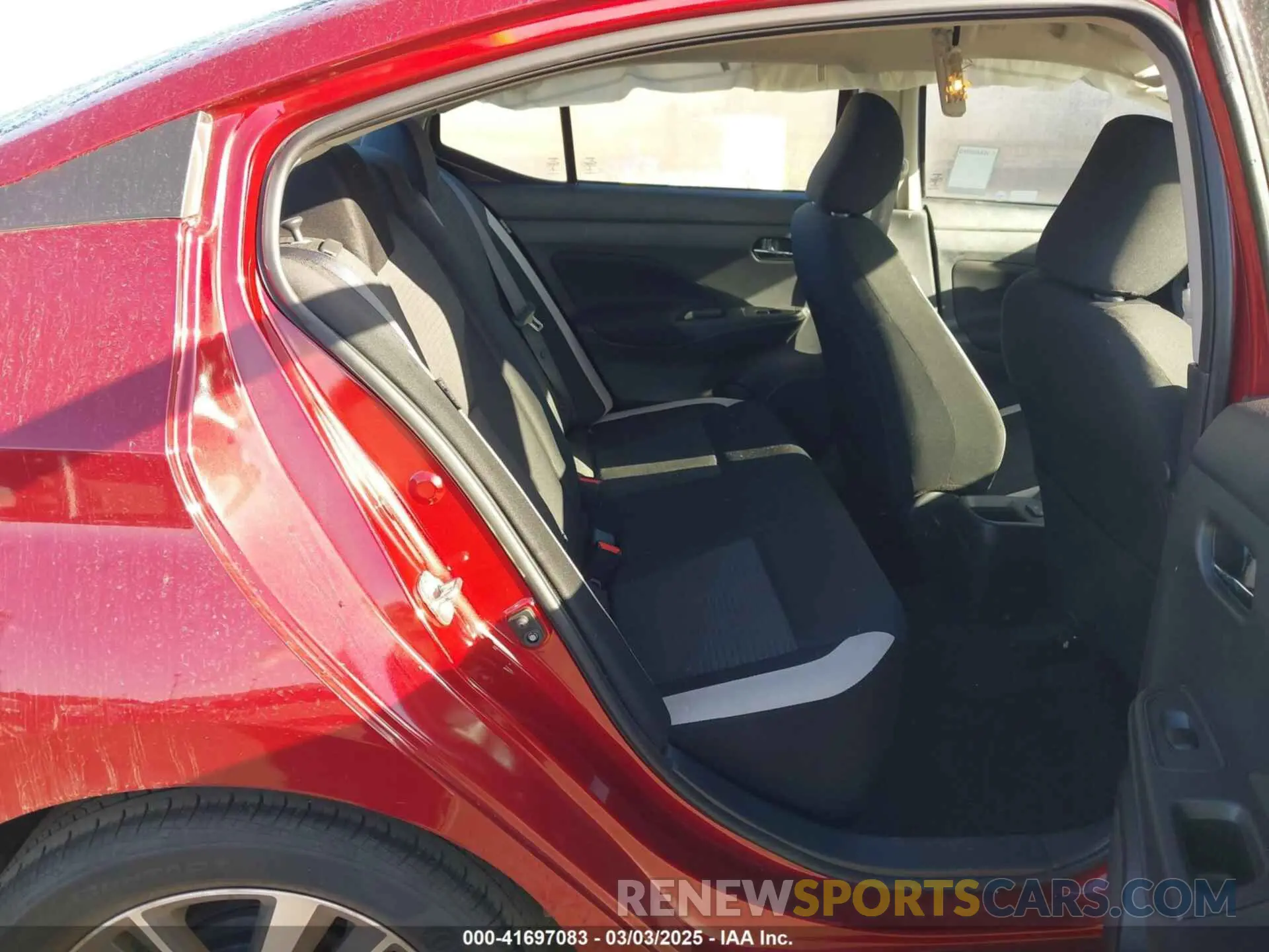 8 fotografías del automóvil dañado 3N1CN8EV7ML859406 NISSAN VERSA 2021