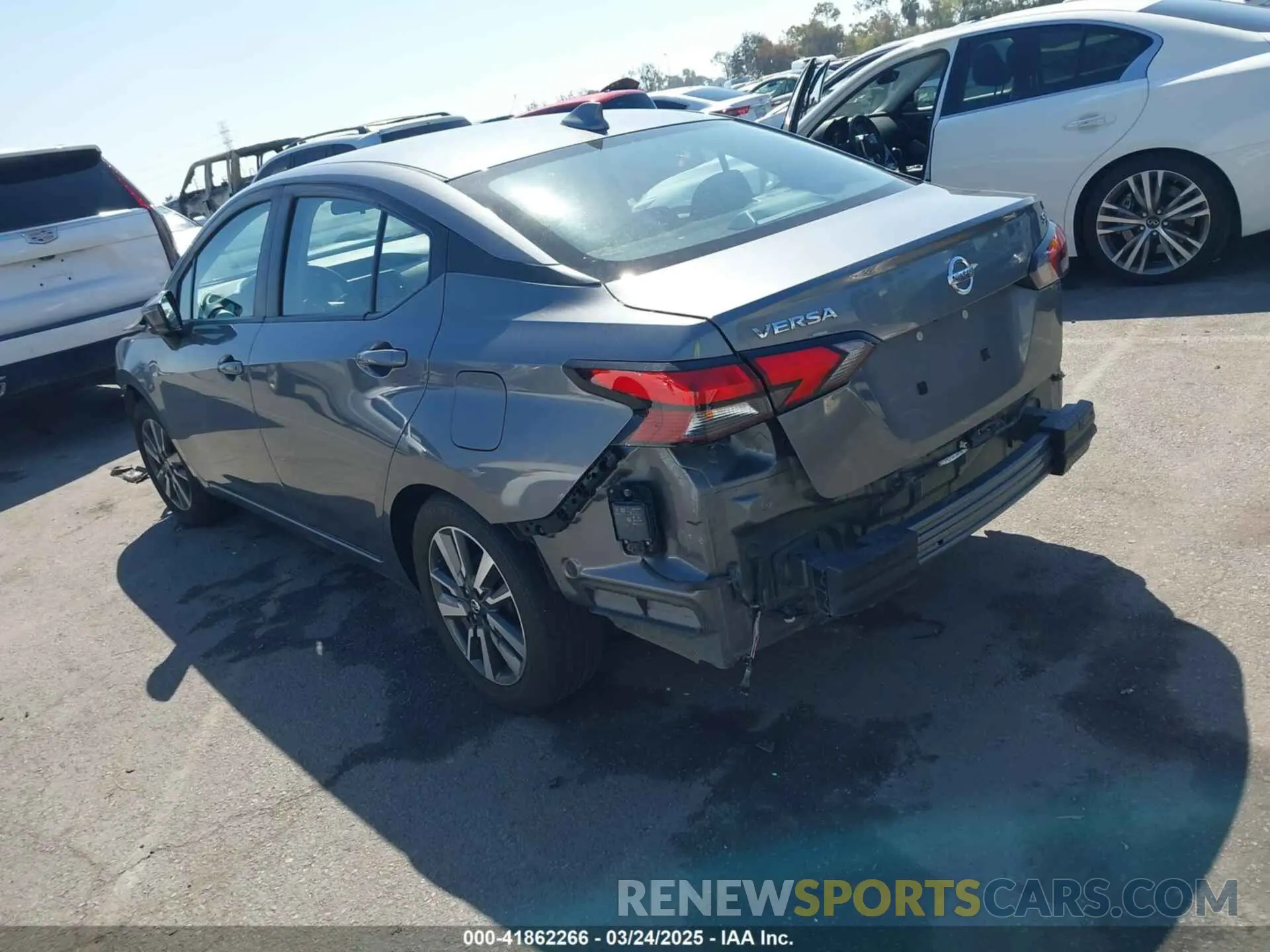 3 fotografías del automóvil dañado 3N1CN8EV7ML862046 NISSAN VERSA 2021