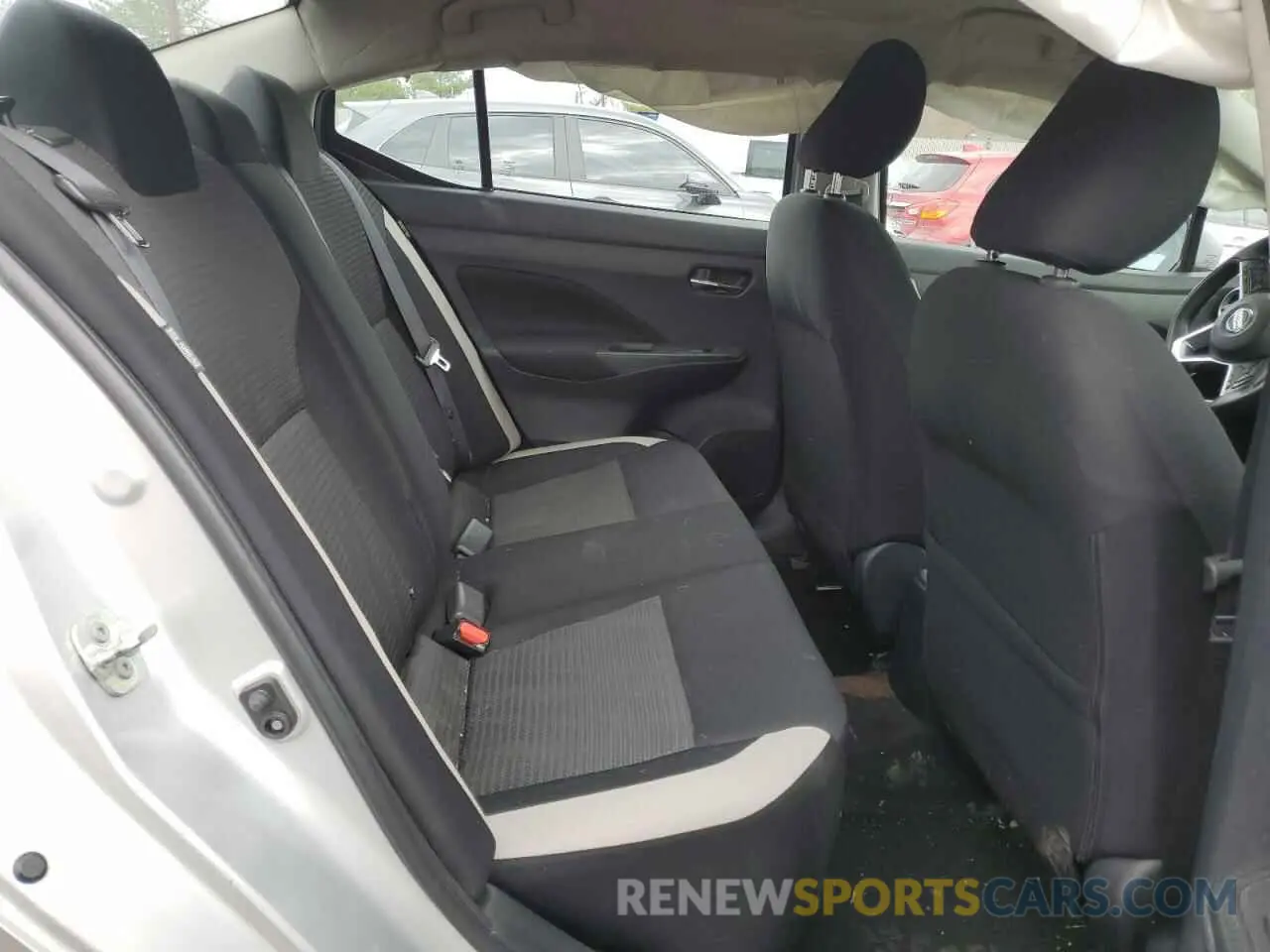 10 fotografías del automóvil dañado 3N1CN8EV8ML863982 NISSAN VERSA 2021