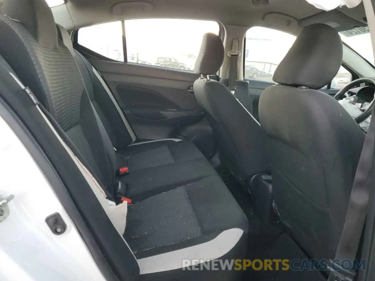 10 fotografías del automóvil dañado 3N1CN8EV8ML868132 NISSAN VERSA 2021