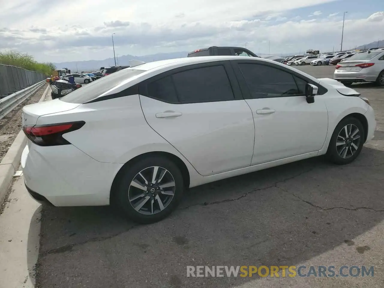 3 fotografías del automóvil dañado 3N1CN8EV8ML882340 NISSAN VERSA 2021