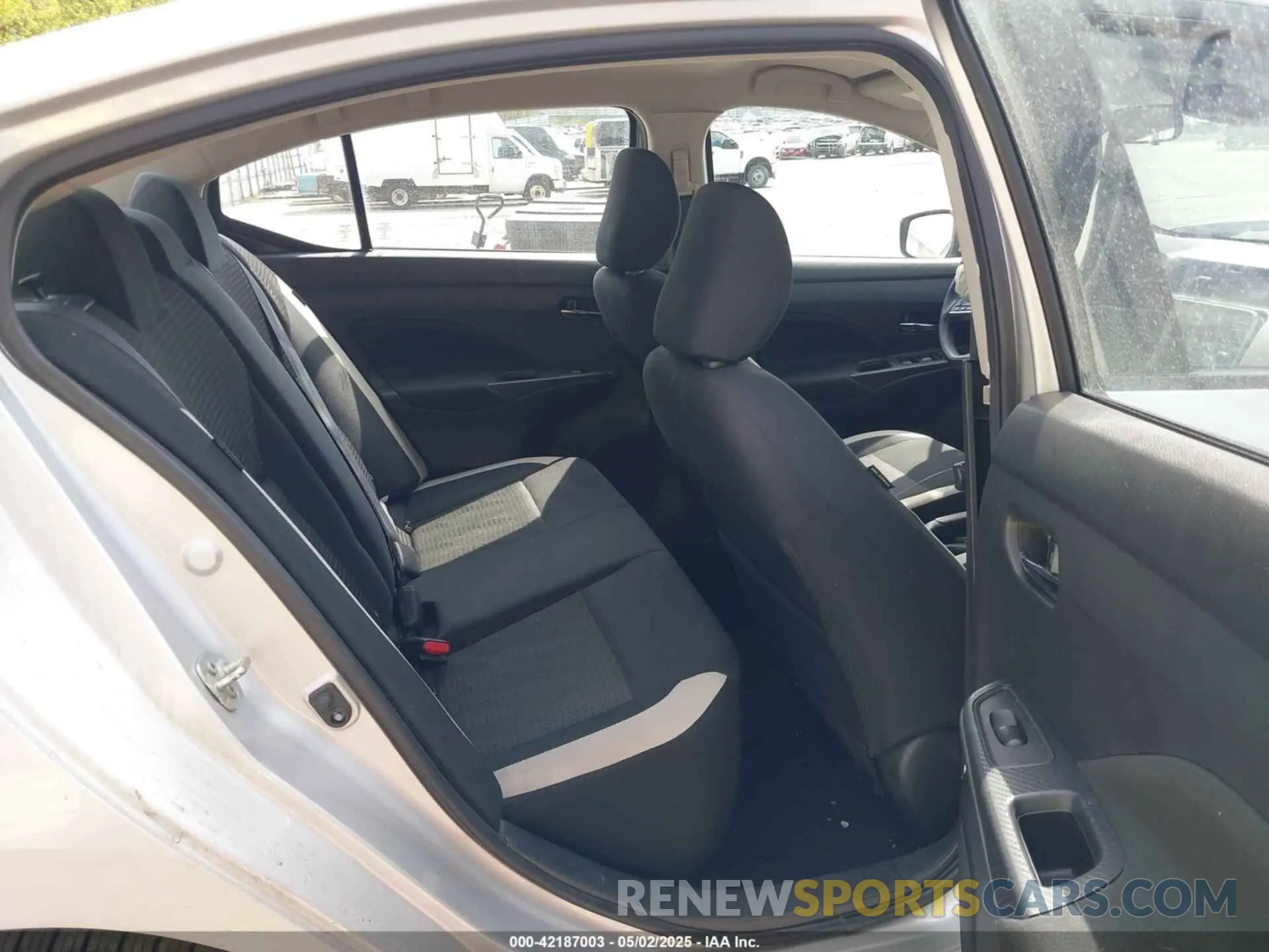 8 fotografías del automóvil dañado 3N1CN8EV9ML830635 NISSAN VERSA 2021