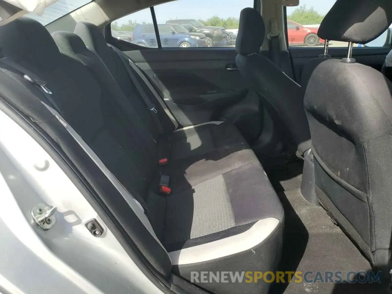 10 fotografías del automóvil dañado 3N1CN8EVXML885871 NISSAN VERSA 2021