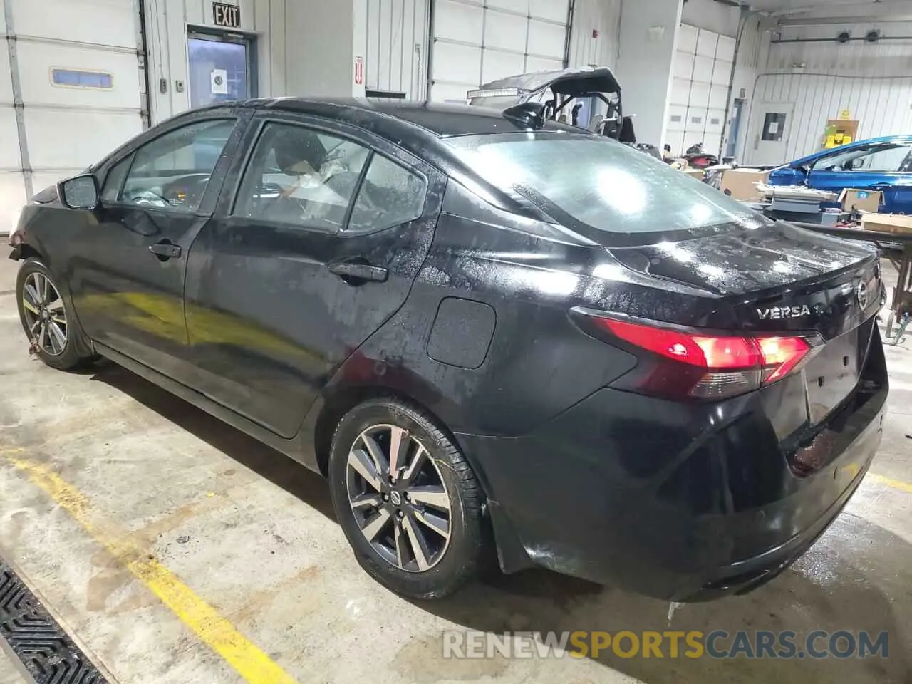2 fotografías del automóvil dañado 3N1CN8EVXML894666 NISSAN VERSA 2021