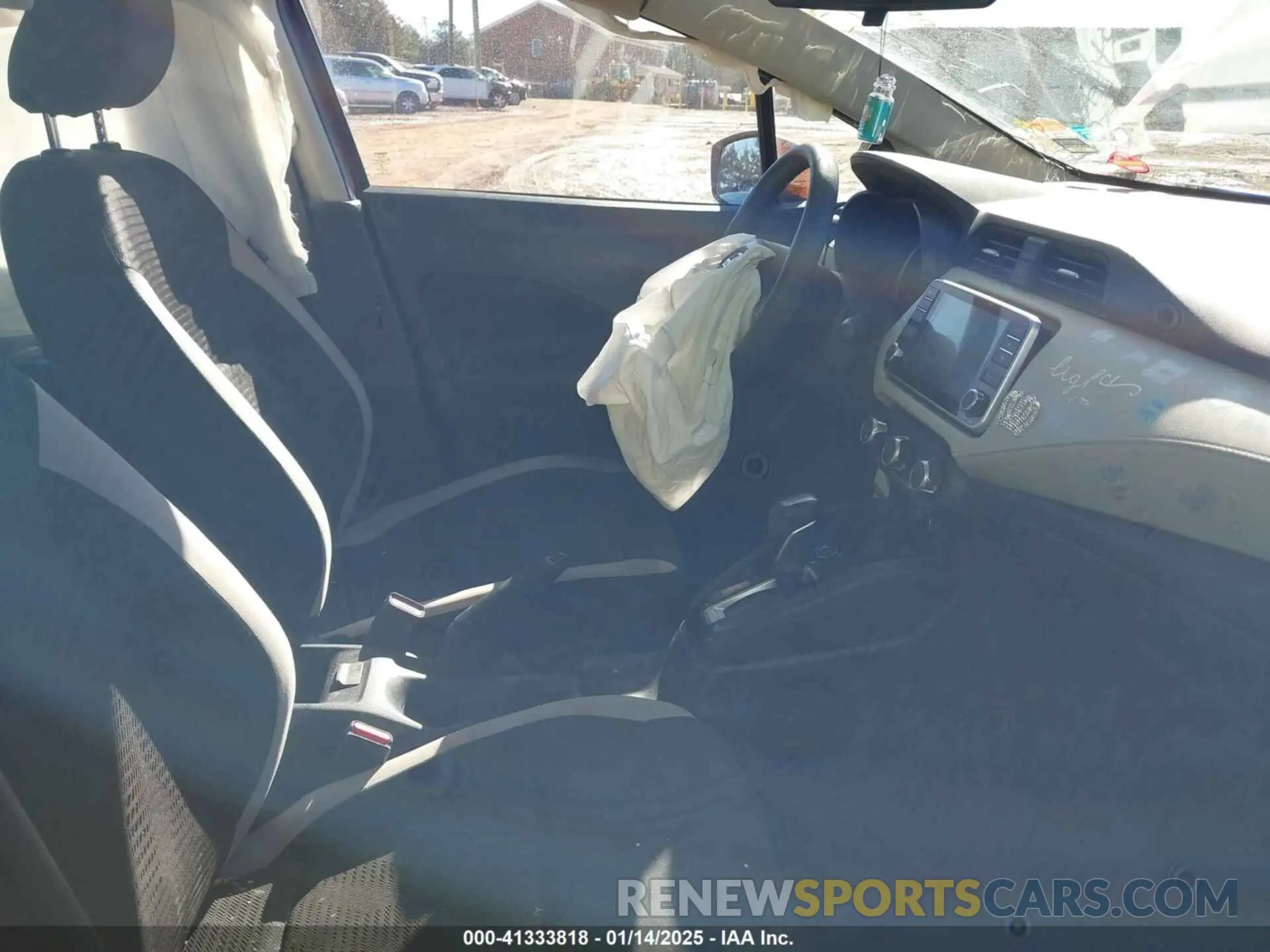 5 fotografías del automóvil dañado 3N1CN8EVXML916956 NISSAN VERSA 2021