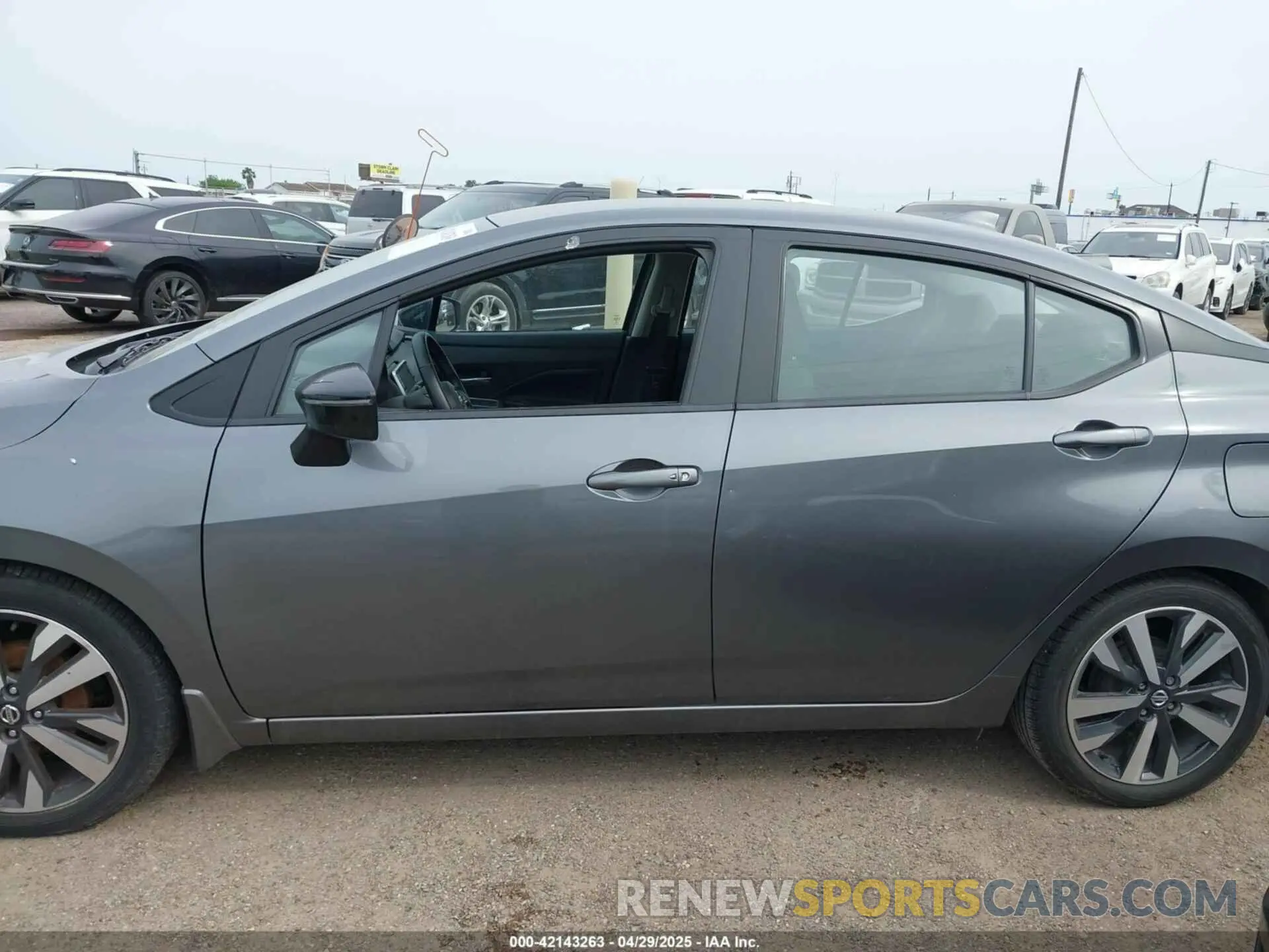 13 fotografías del automóvil dañado 3N1CN8FV8ML817521 NISSAN VERSA 2021